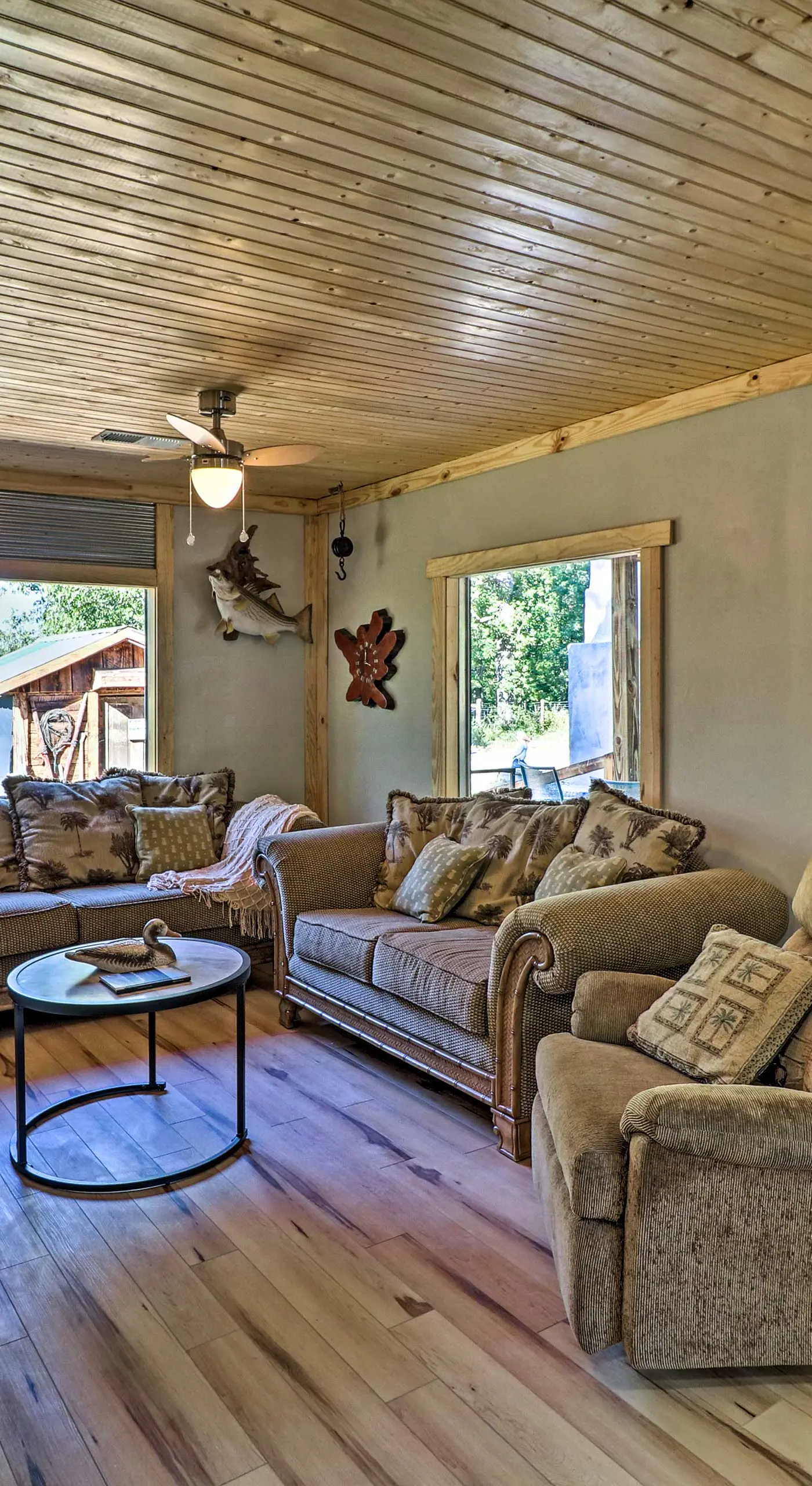 Cozy Cabin w/ Backyard Oasis: 11 Mi to Marina