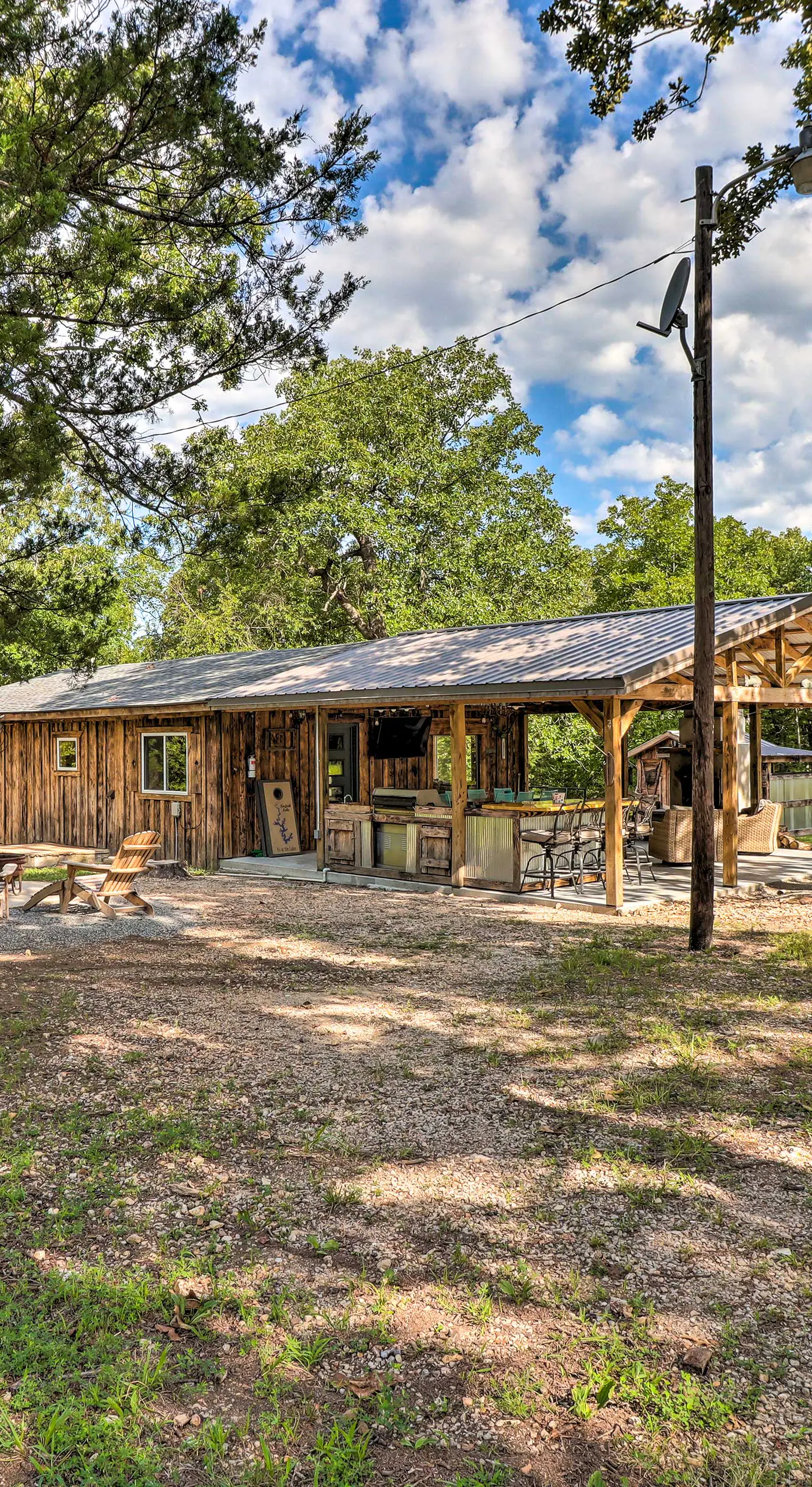 Cozy Cabin w/ Backyard Oasis: 11 Mi to Marina