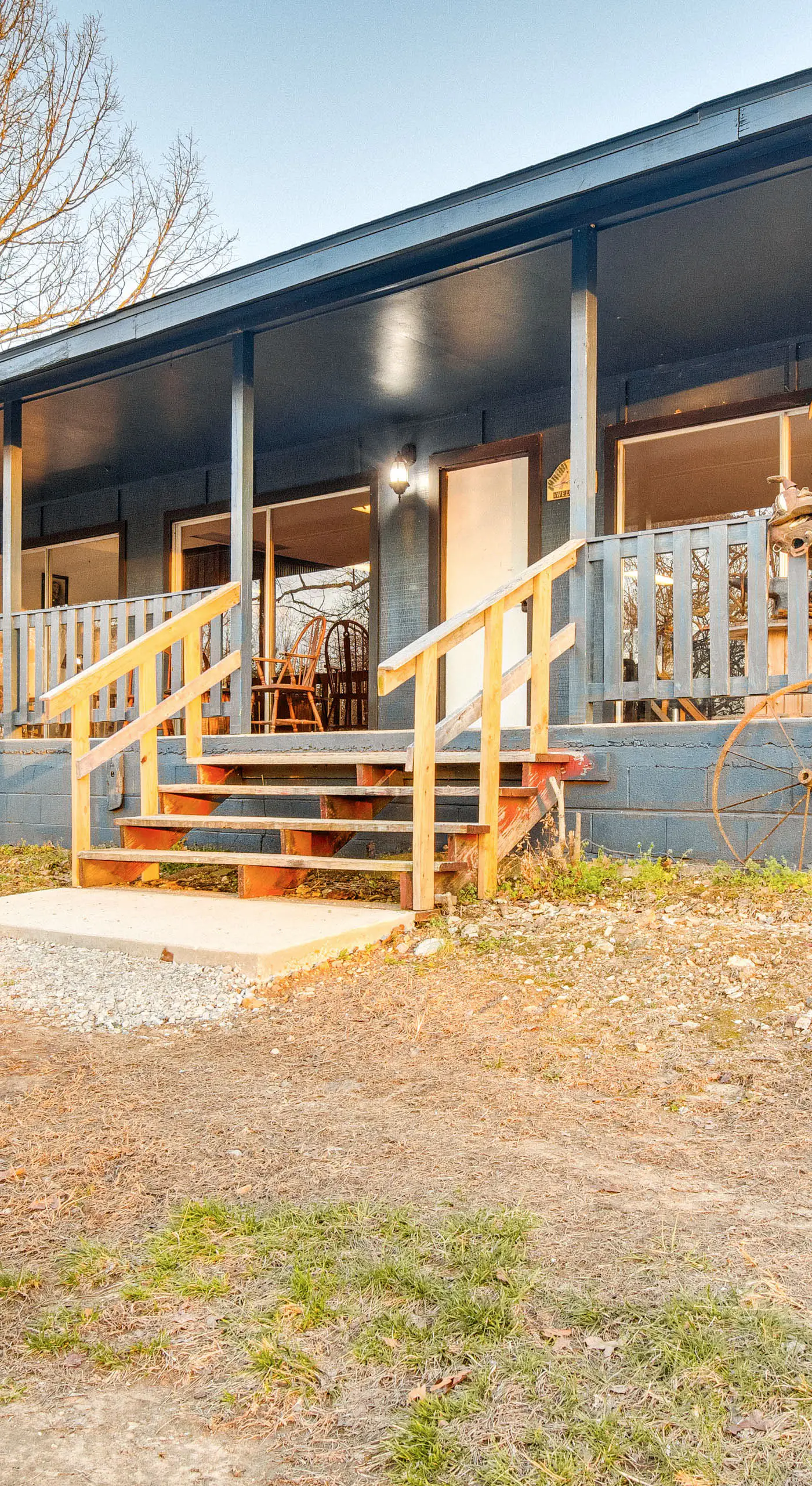 Cozy Cabin w/ Backyard Oasis: 11 Mi to Marina