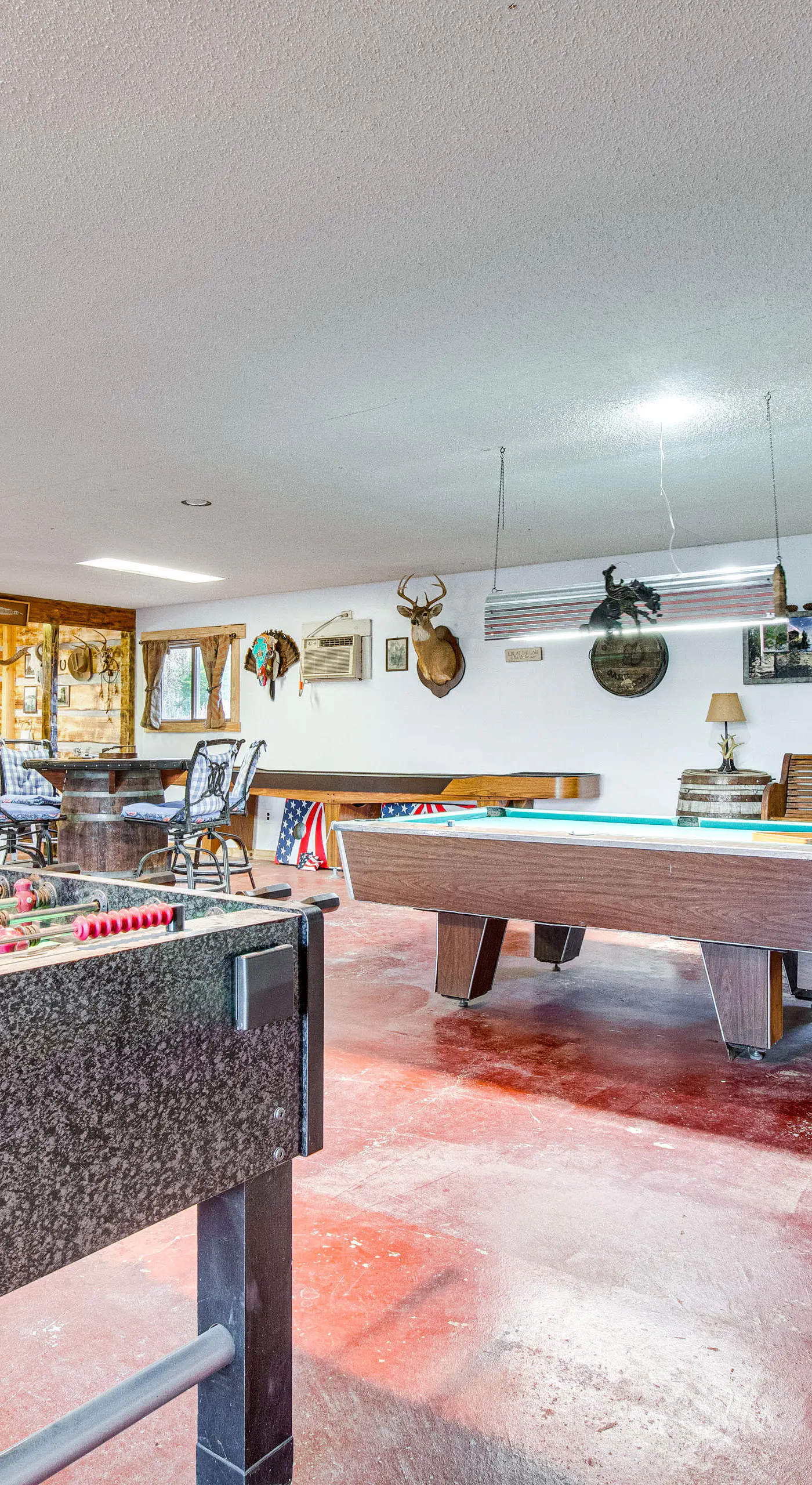 Cozy Cabin w/ Backyard Oasis: 11 Mi to Marina