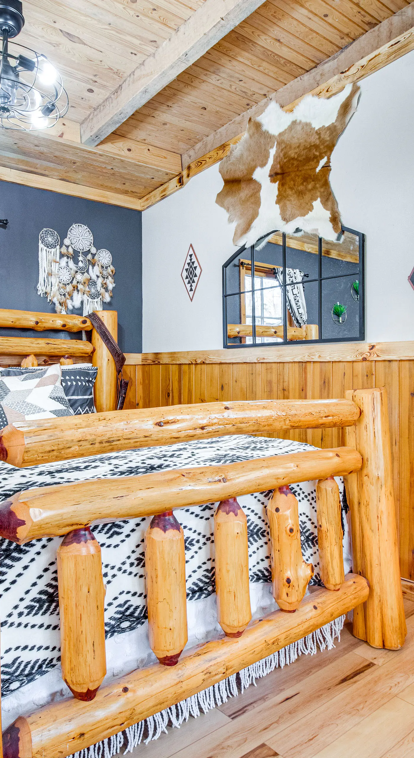 Serene & Cozy Studio Cabin: Walk to Norfork Lake!