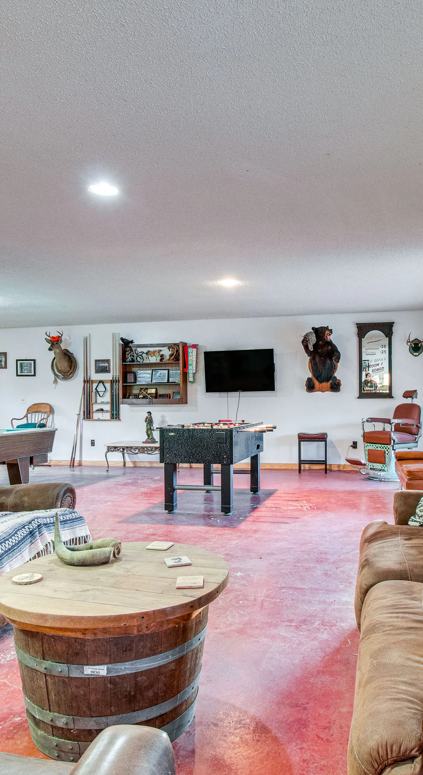 Serene & Cozy Studio Cabin: Walk to Norfork Lake!