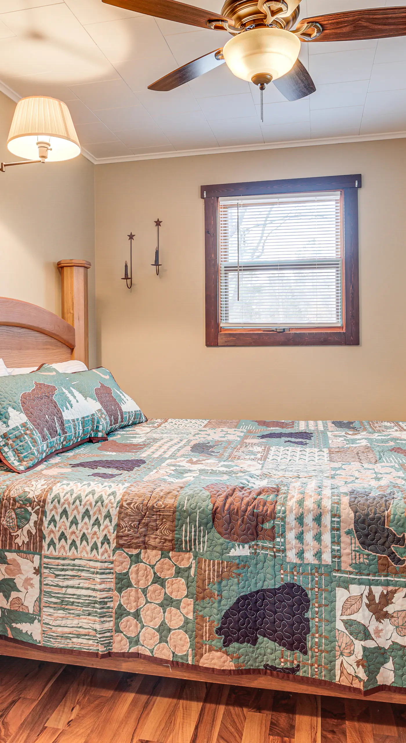 Hayward Home w/ Private Deck, Fire Pit & Kayak!