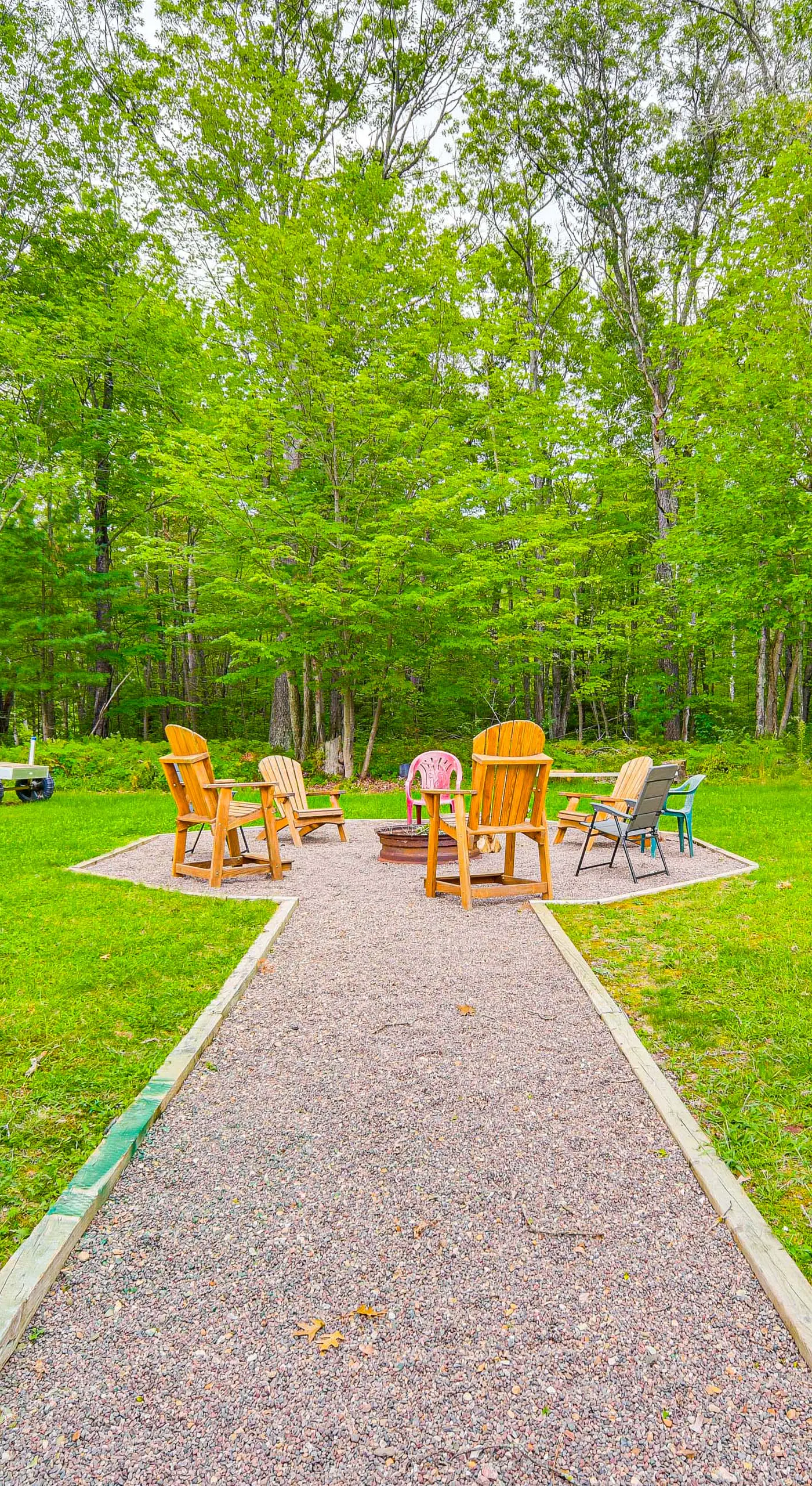 Hayward Home w/ Private Deck, Fire Pit & Kayak!