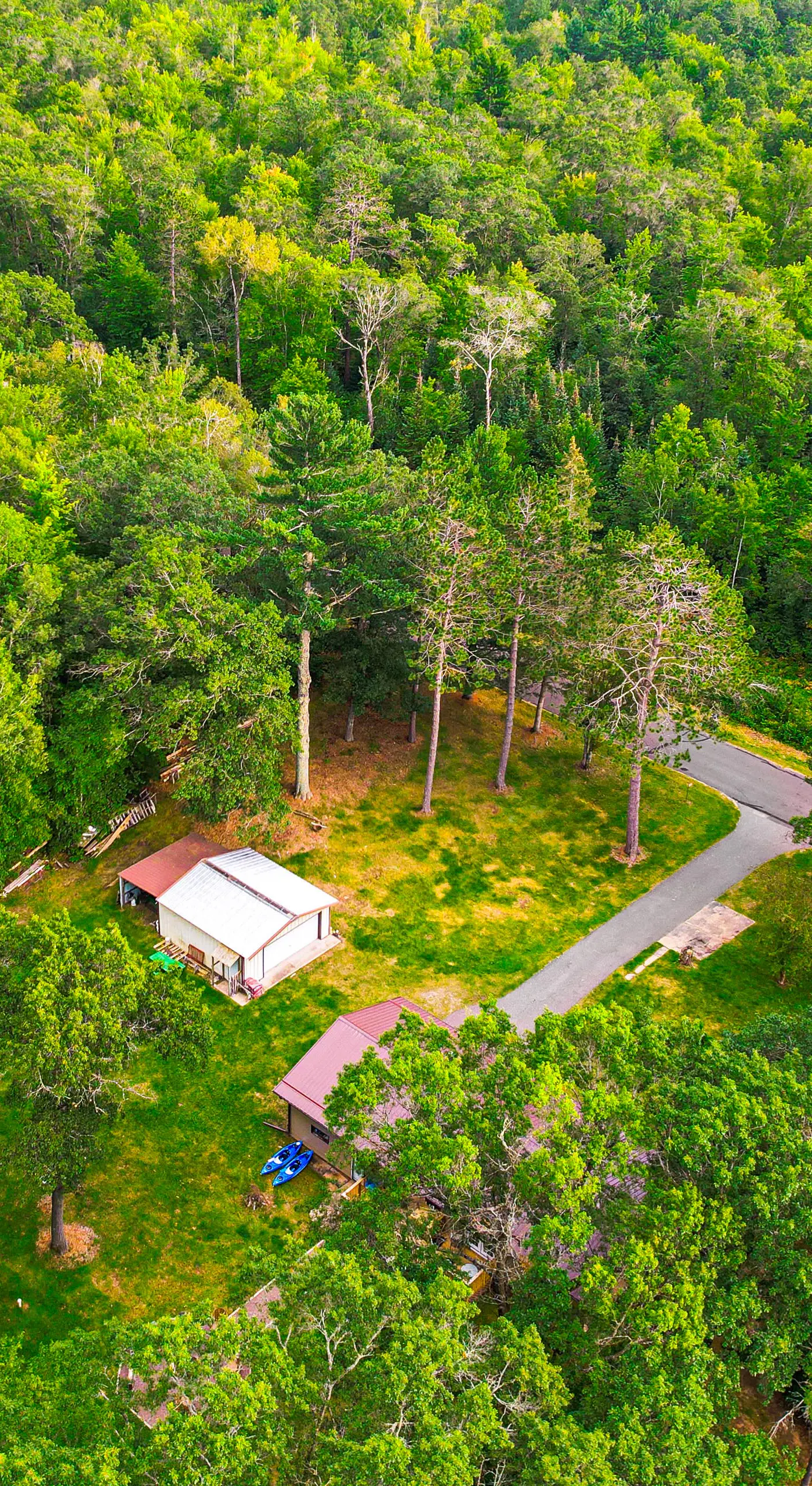 Hayward Home w/ Private Deck, Fire Pit & Kayak!