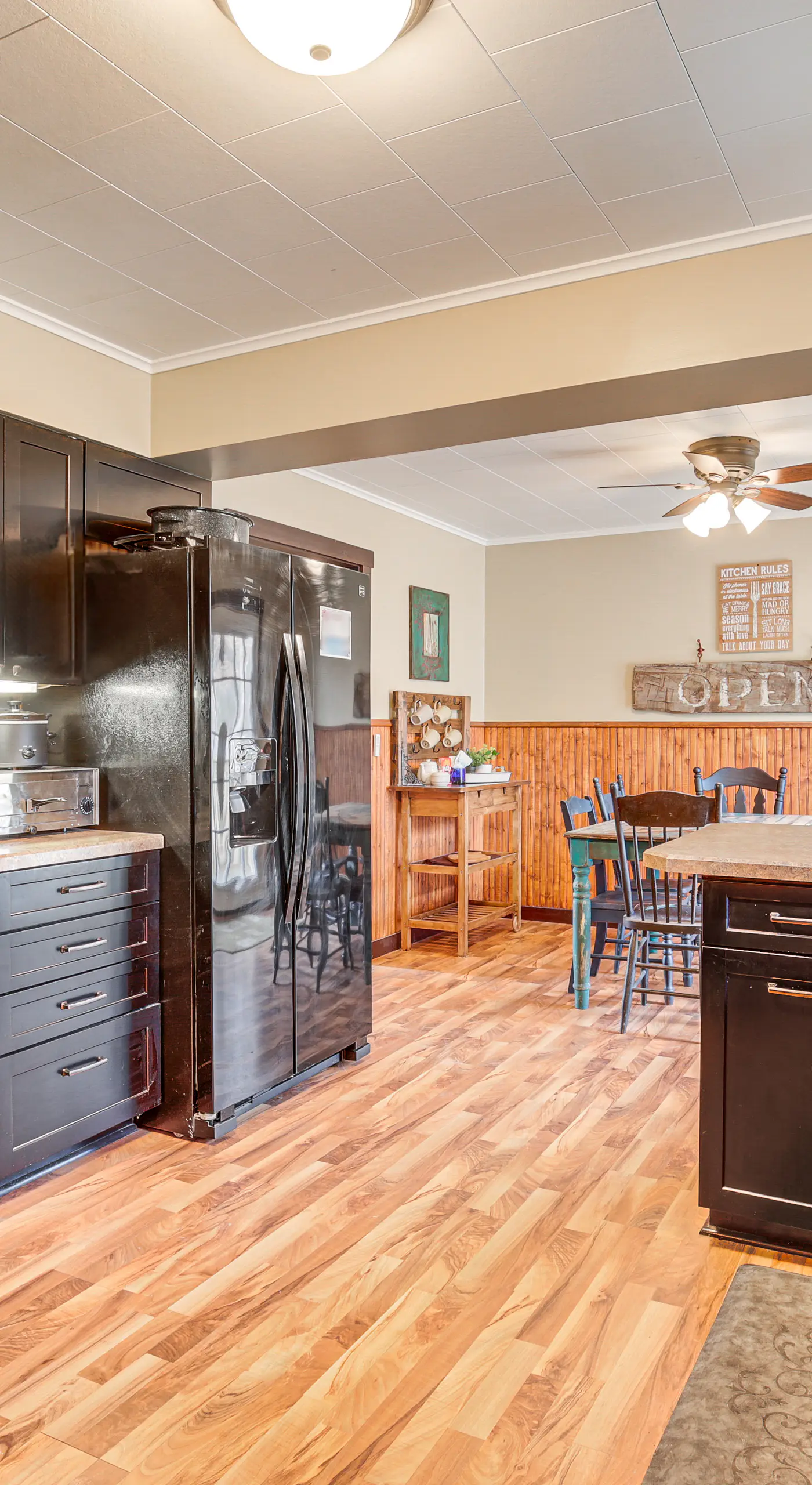 Hayward Home w/ Private Deck, Fire Pit & Kayak!