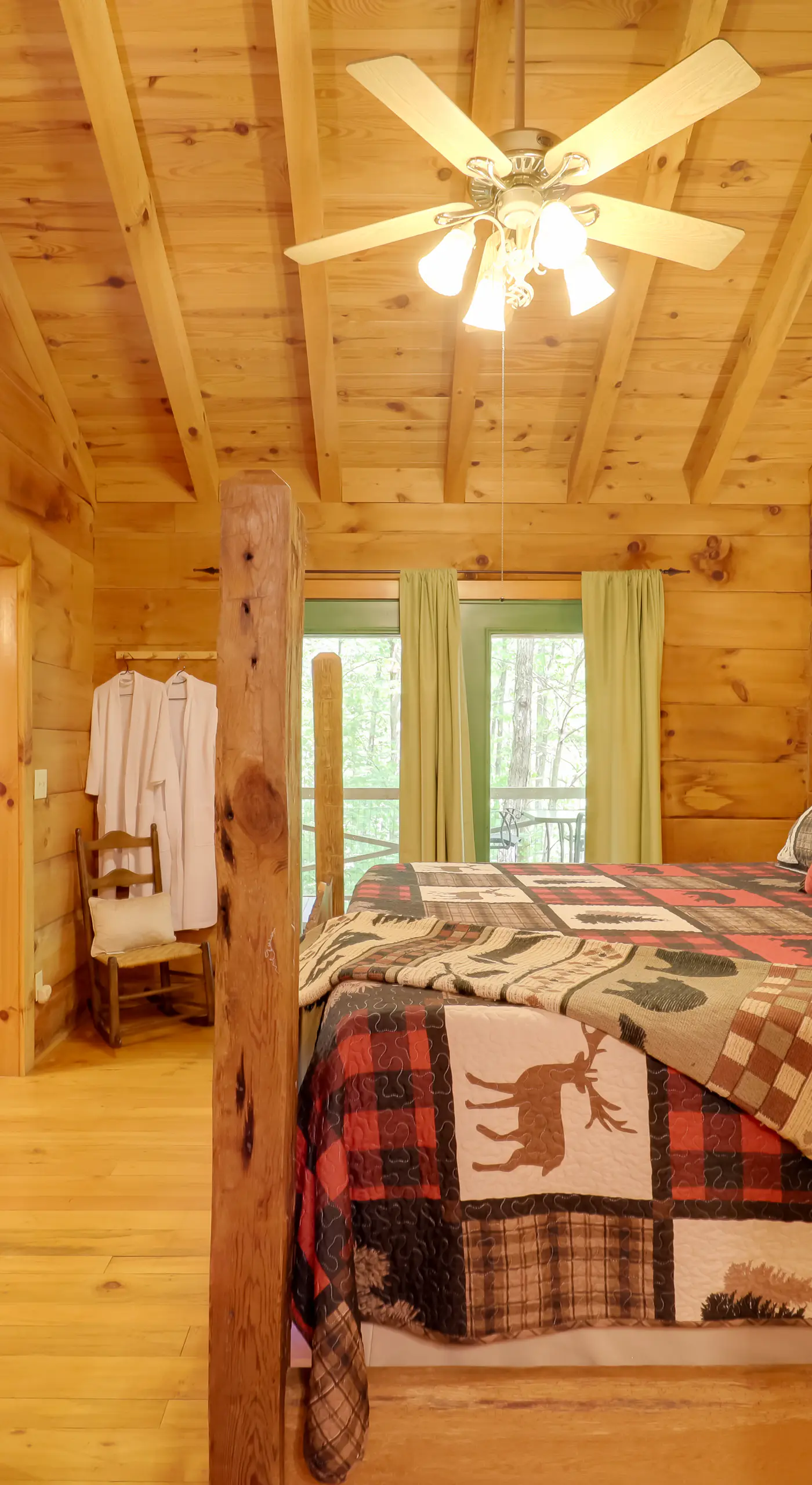 Hot Tub & Trail Access: 92-Acre Retreat in Marion!