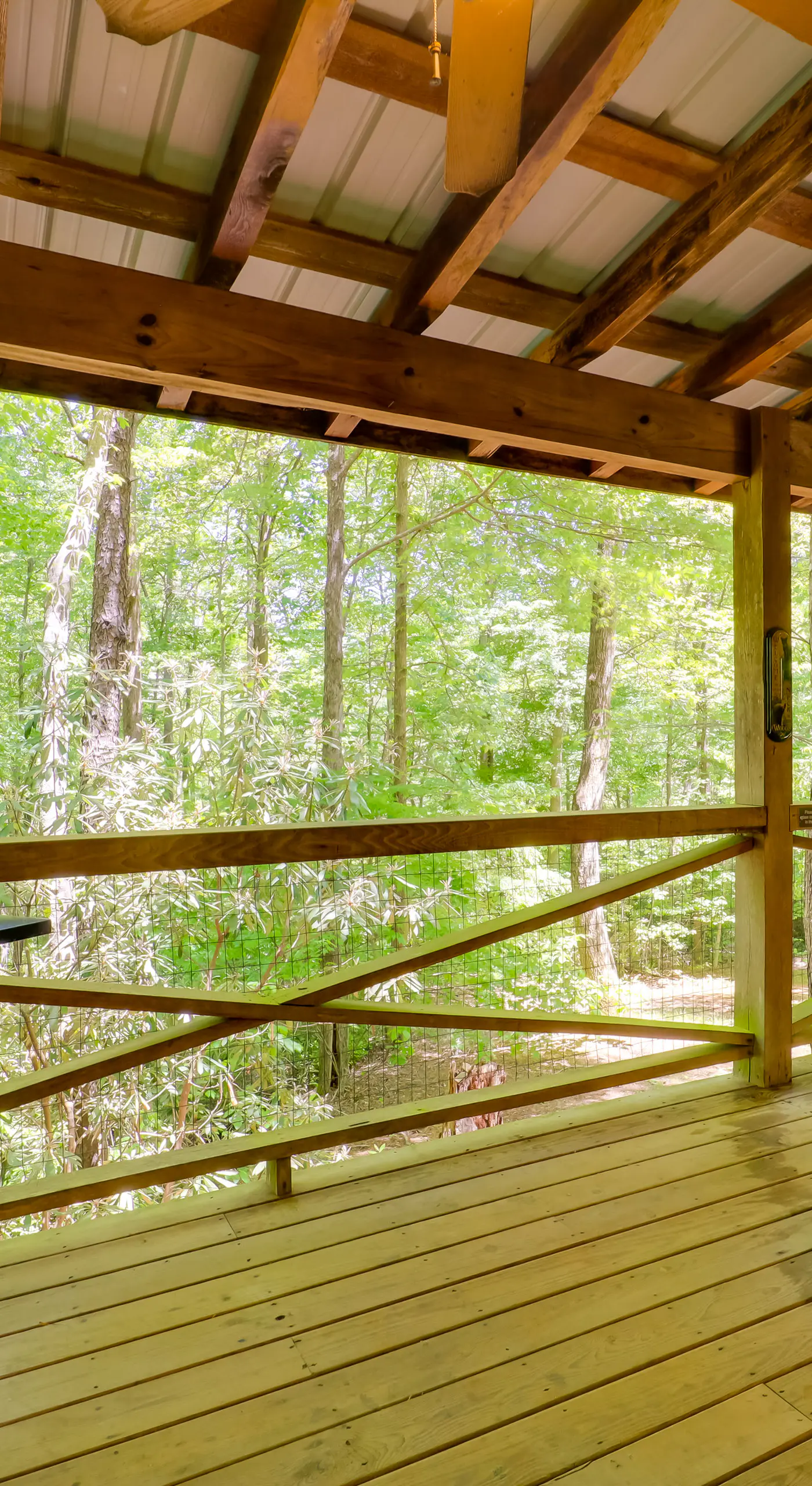 Hot Tub & Trail Access: 92-Acre Retreat in Marion!
