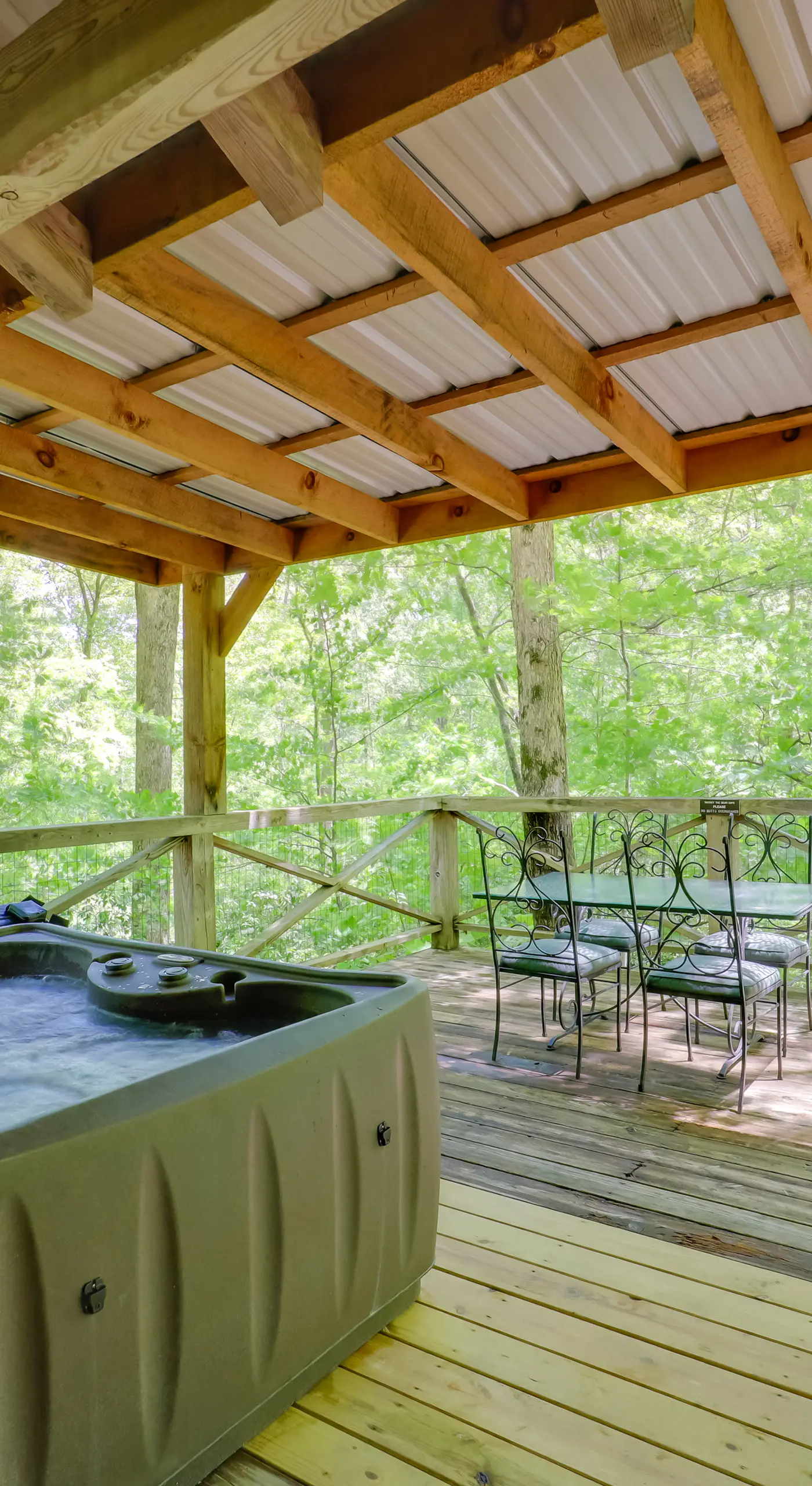 All-Season Sunroom + Hot Tub: Marion Cabin Retreat