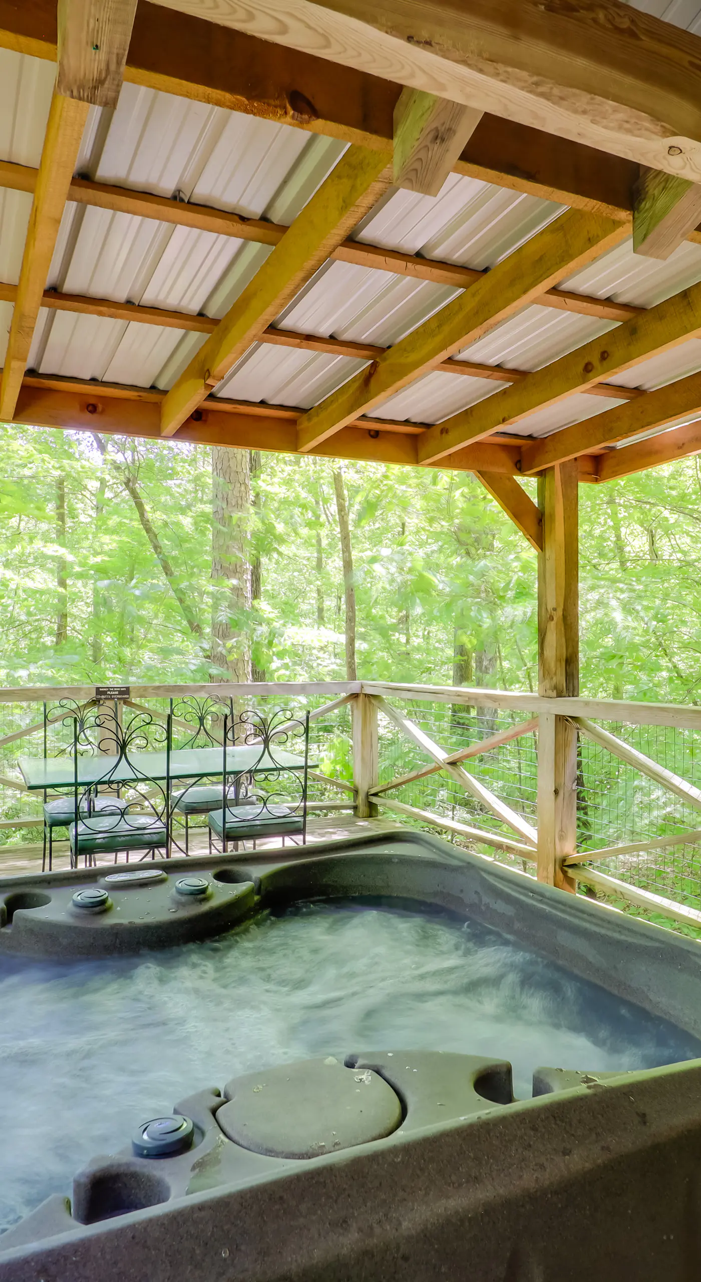 All-Season Sunroom + Hot Tub: Marion Cabin Retreat