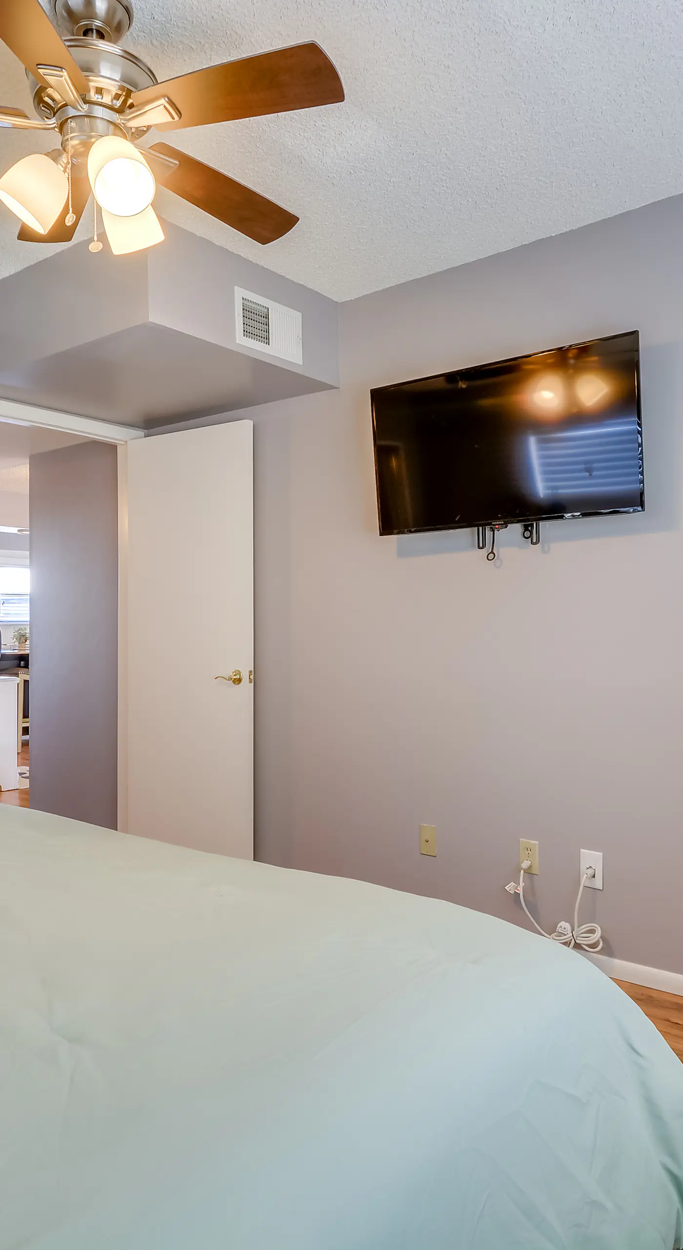 1 Mi to Museum: Pet-Friendly Prescott Condo