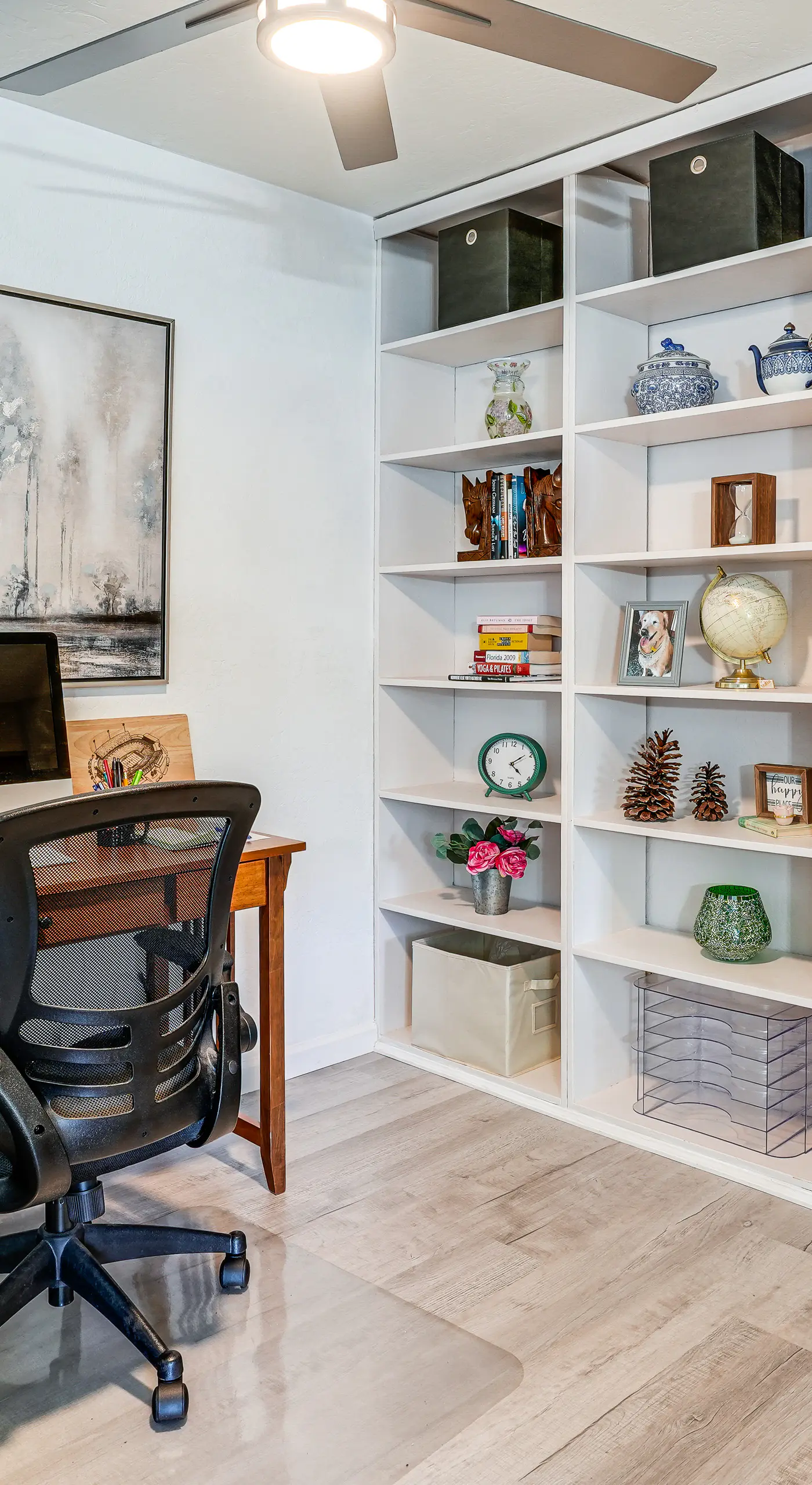 1 Mi to Whiskey Row + Town Sq: Remote Work Hub!