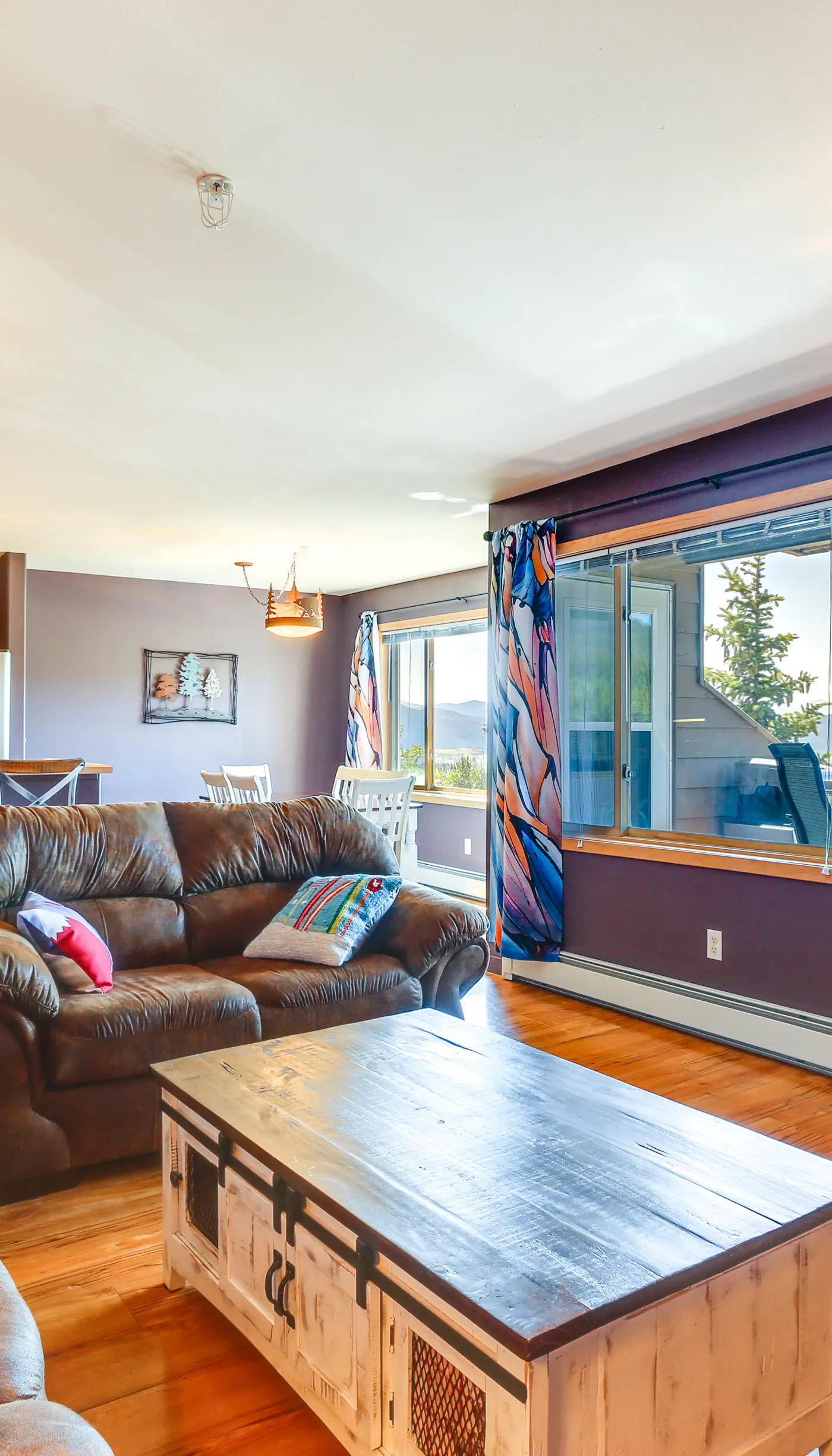 Stunning Mountain Views: Silverthorne Condo!