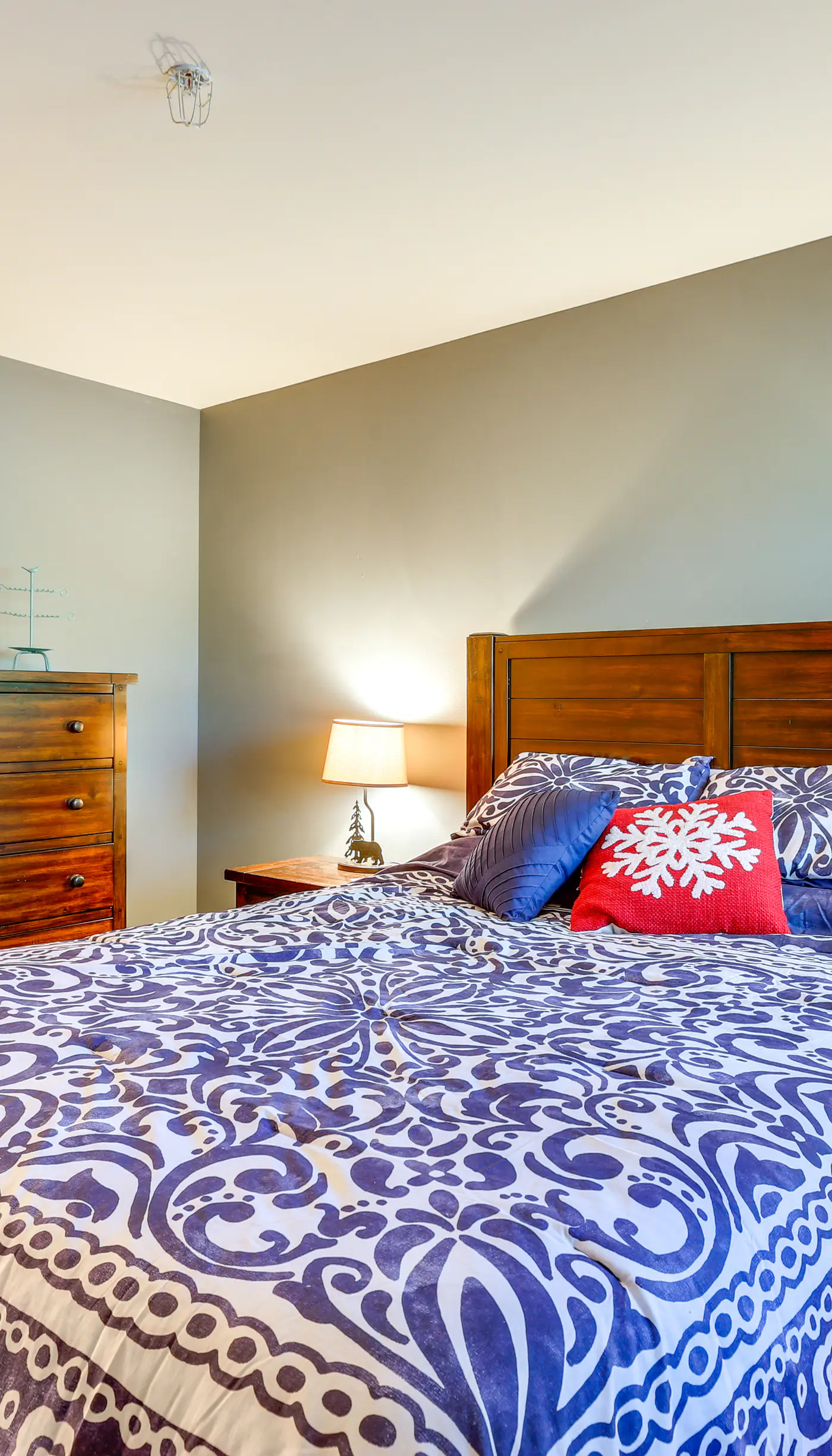Stunning Mountain Views: Silverthorne Condo!