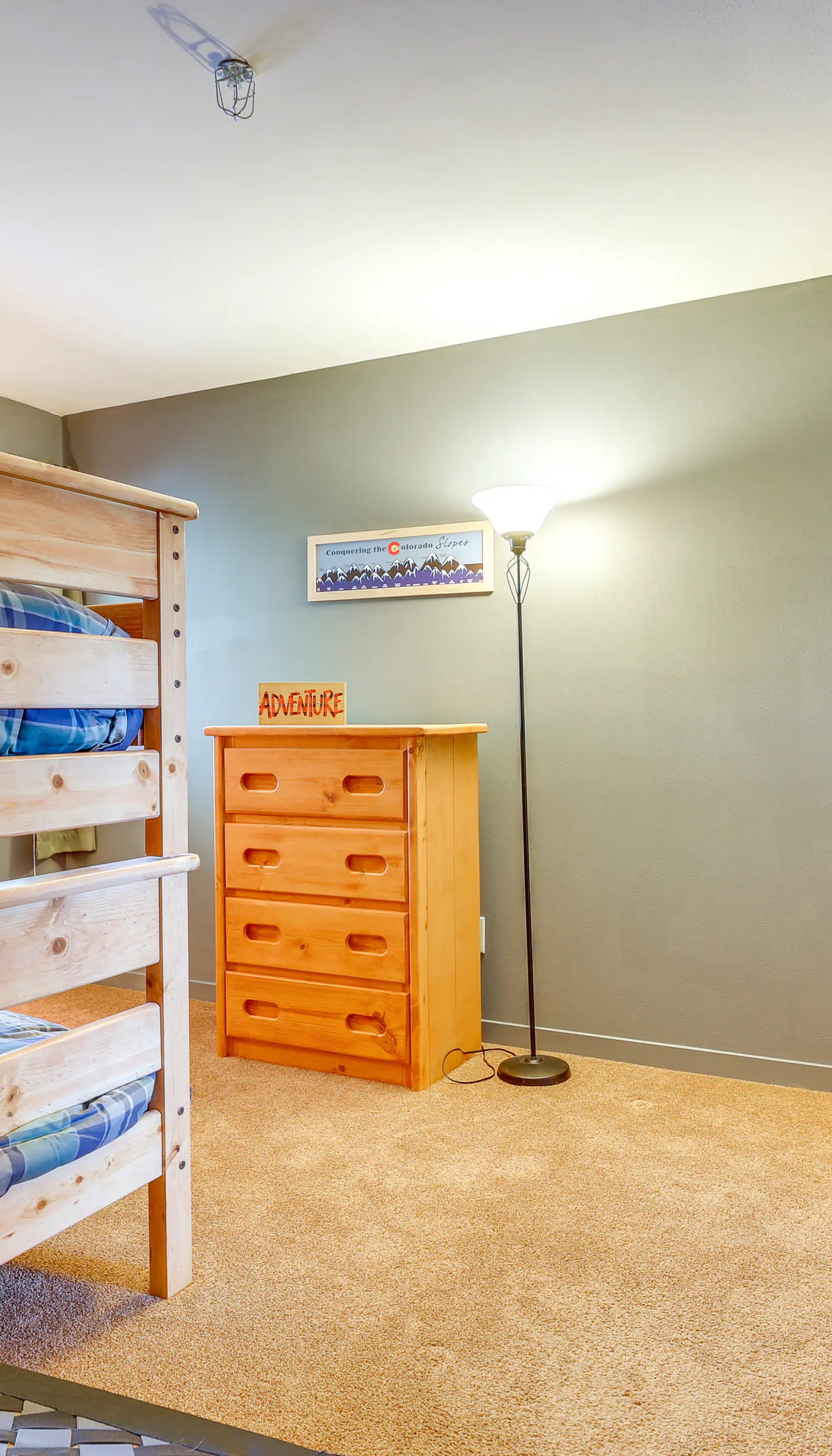 Stunning Mountain Views: Silverthorne Condo!