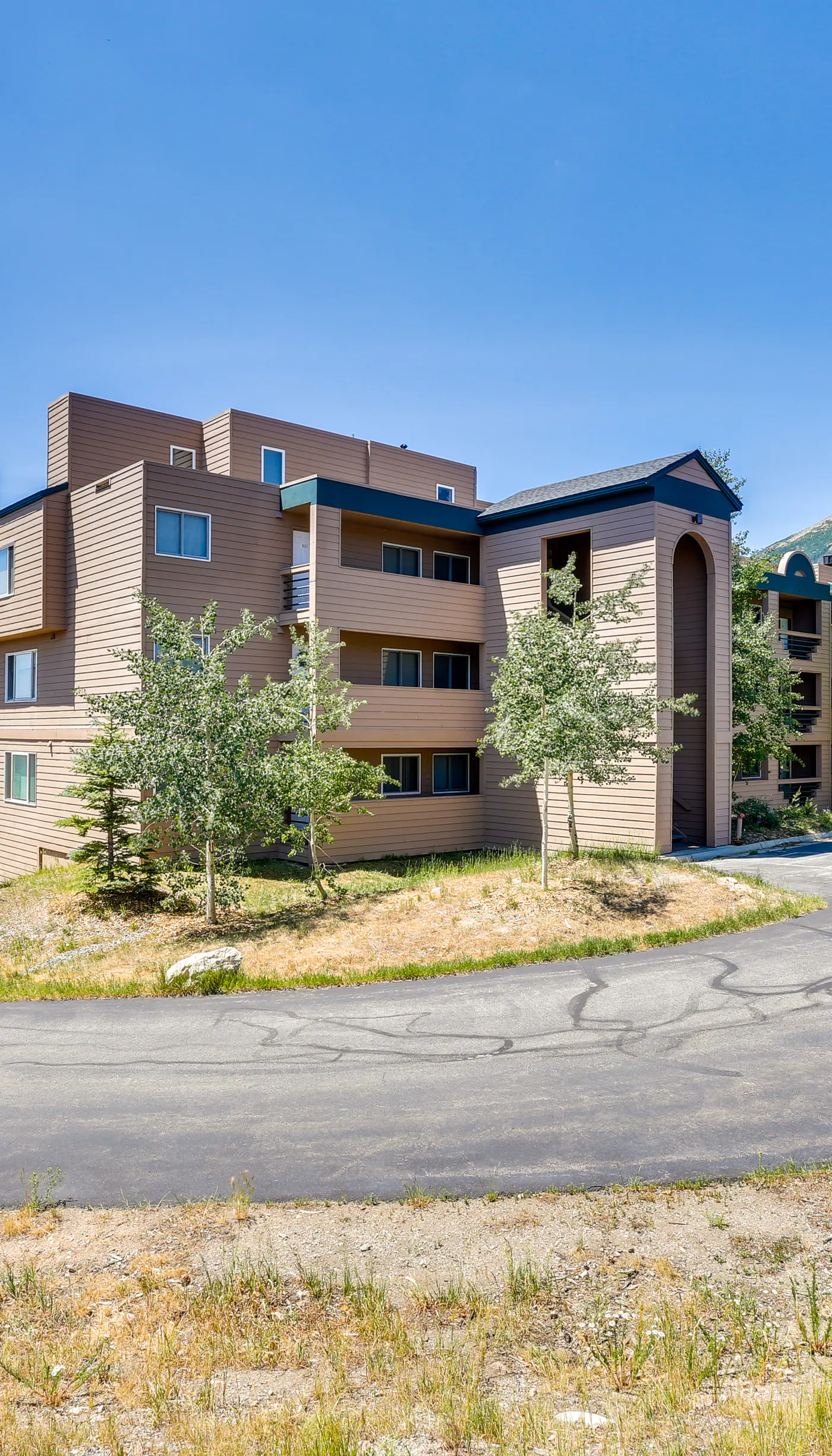 Stunning Mountain Views: Silverthorne Condo!