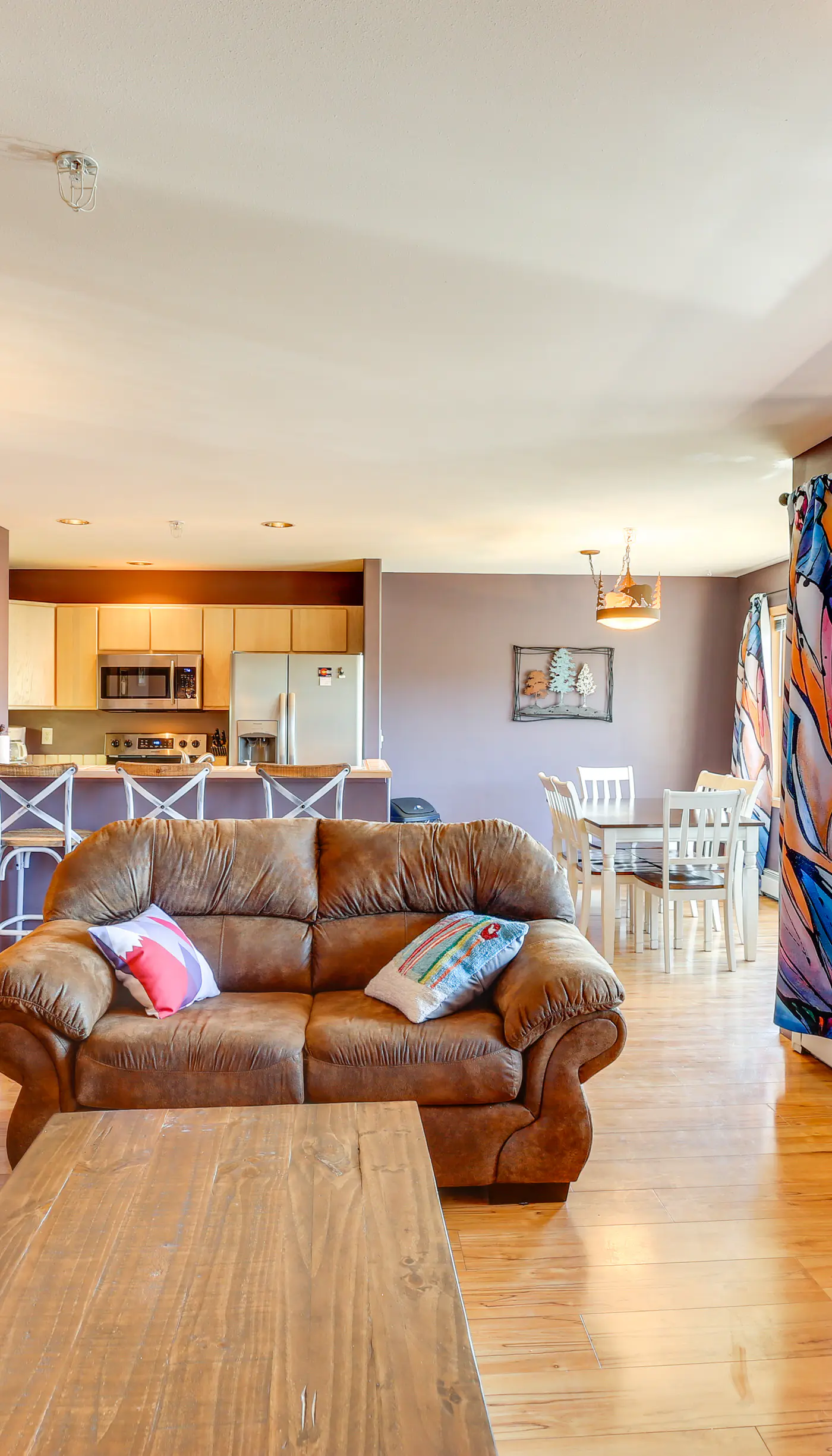 Stunning Mountain Views: Silverthorne Condo!