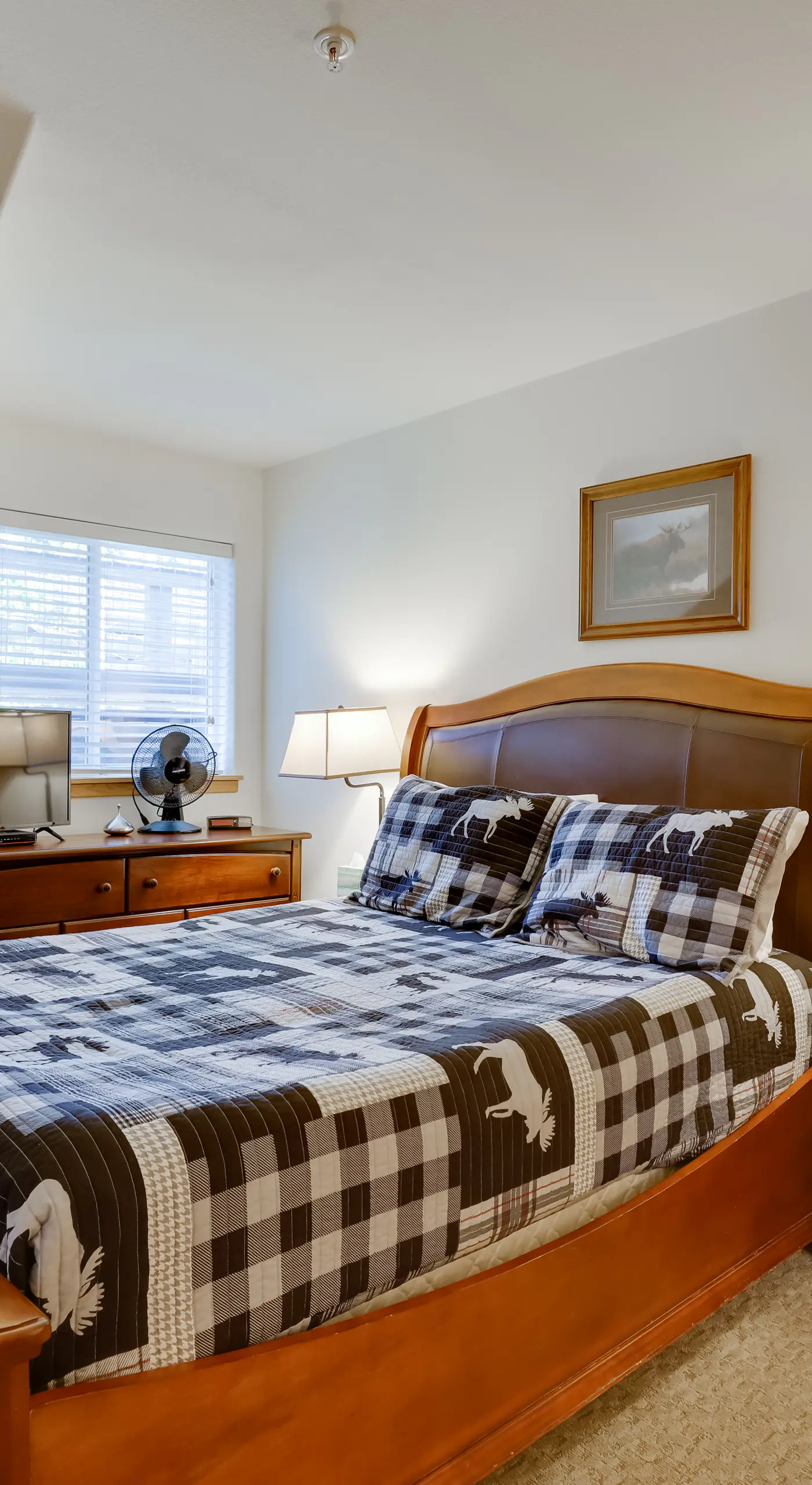 10 Mi to Keystone Slopes: Mtn-View Condo!