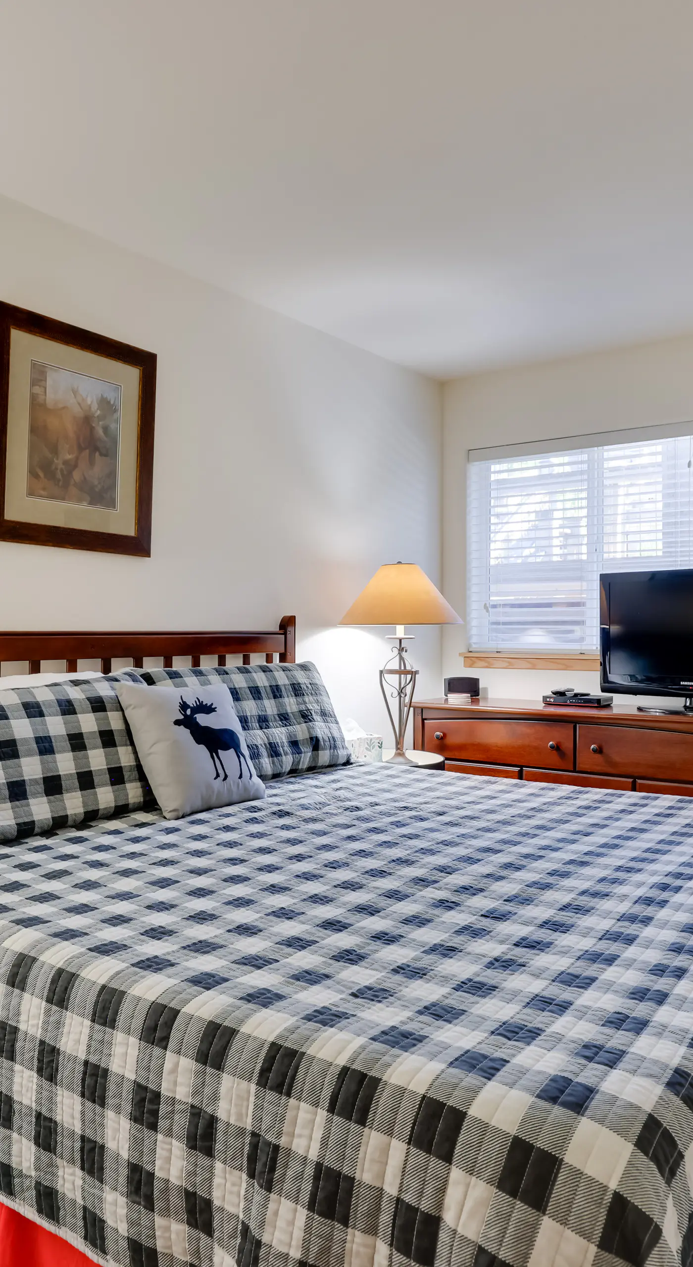 10 Mi to Keystone Slopes: Mtn-View Condo!