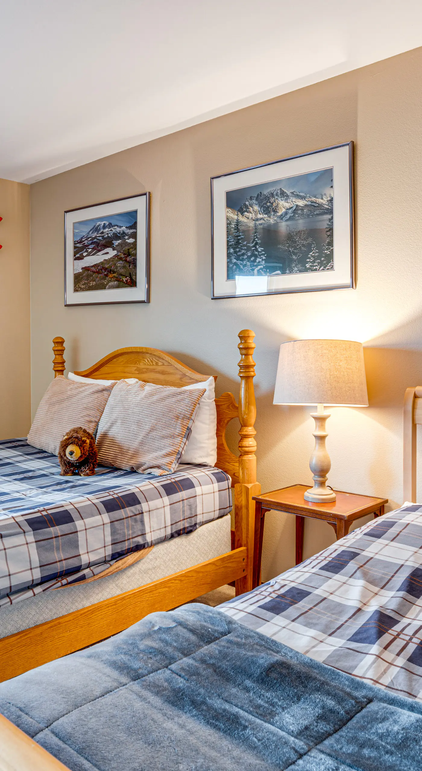 Silverthorne Condo: New Pool & Hot Tub + Fireplace