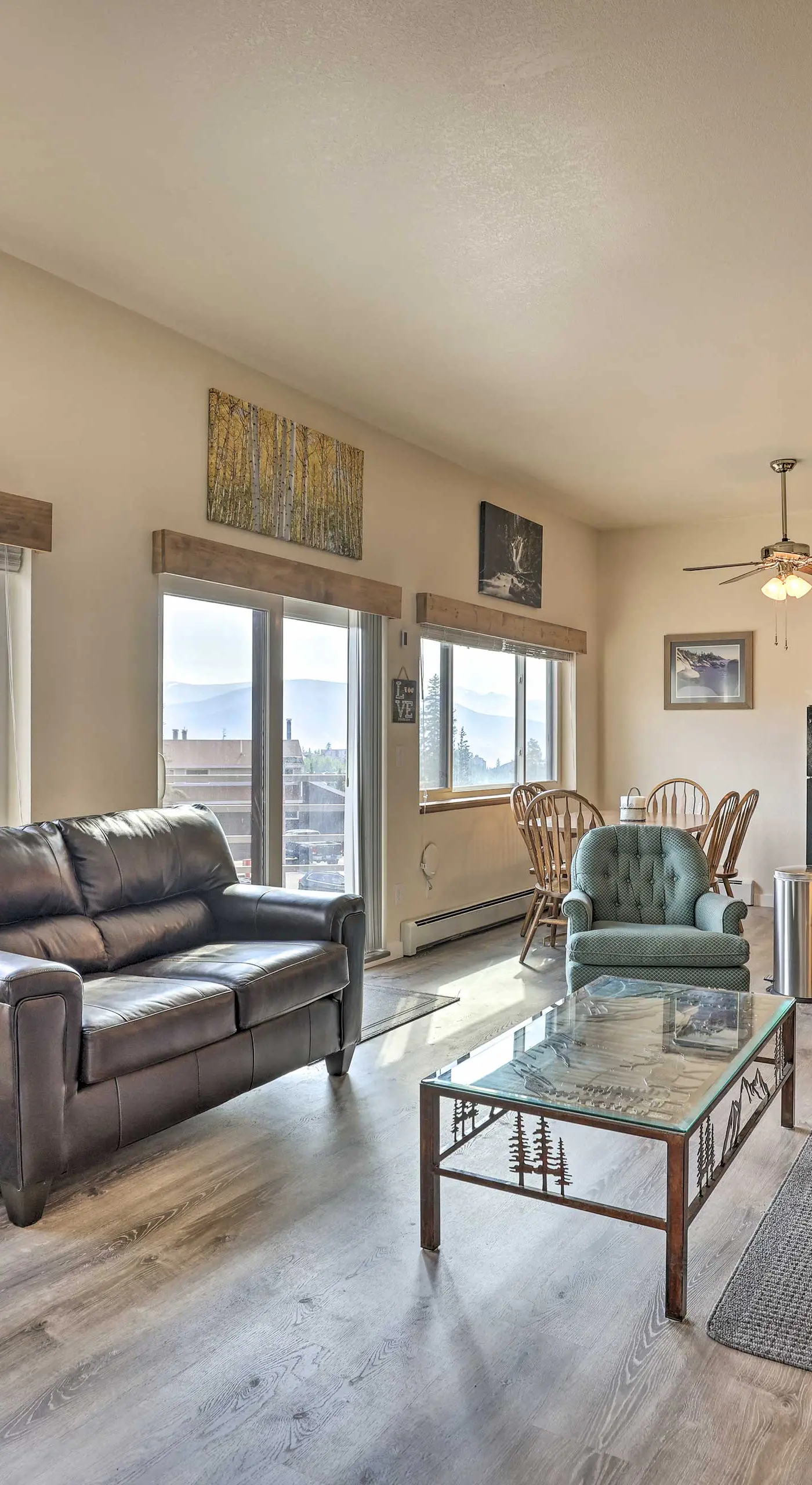 Silverthorne Condo w/ Views ~ 11 Mi to Ski Slopes