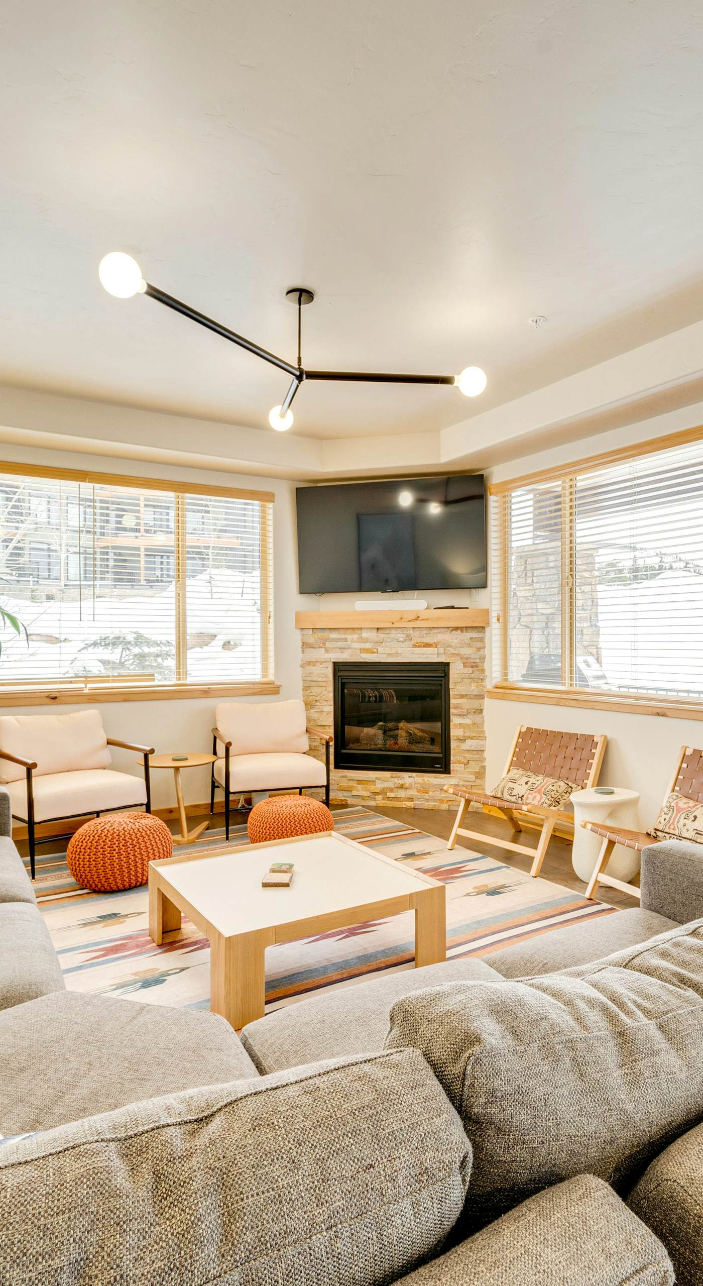 Downtown WP Condo w/ Pool: Steps to Concert Venue!