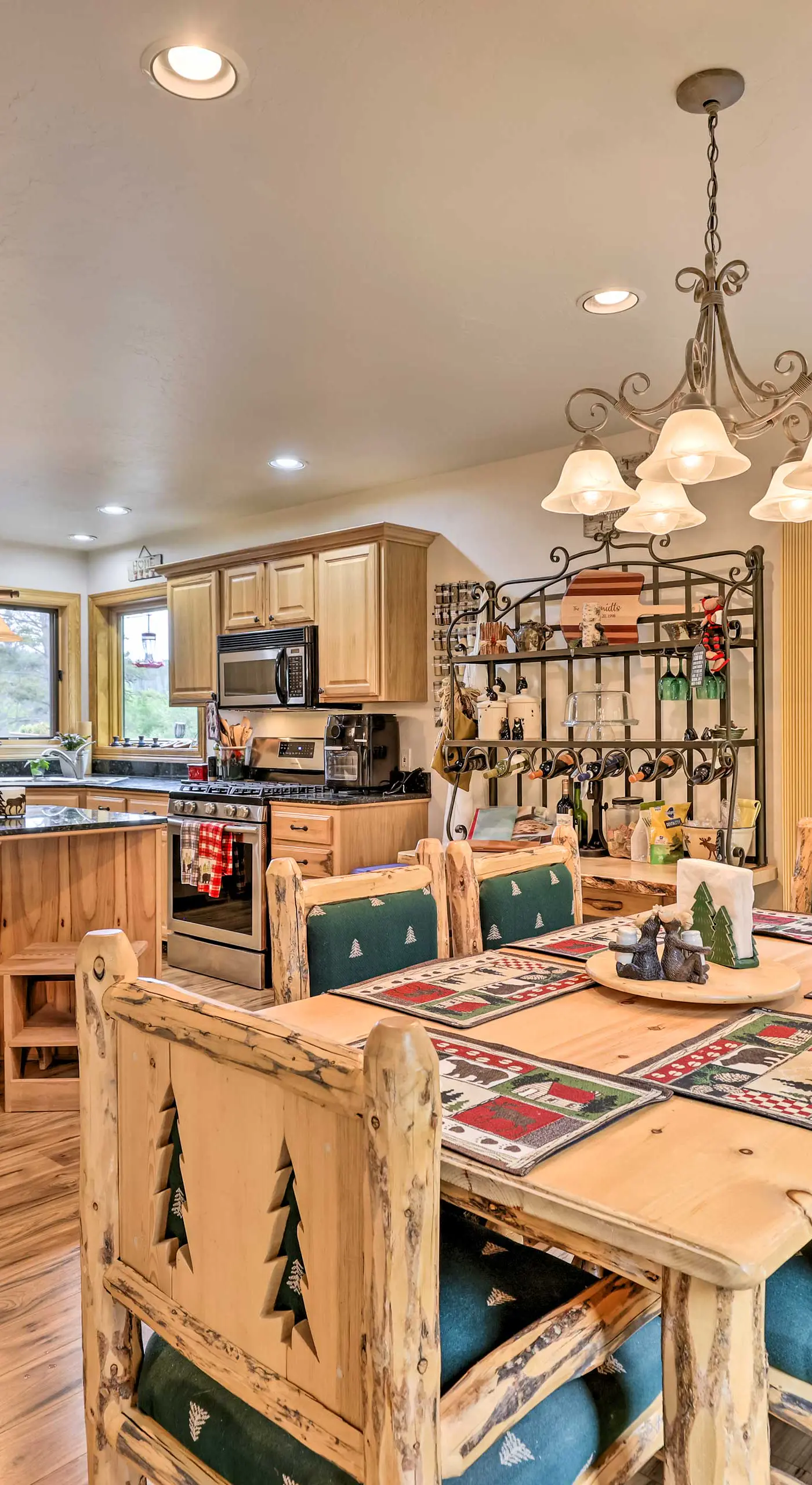 Alpine Escape w/ Mtn Views in Blue River!