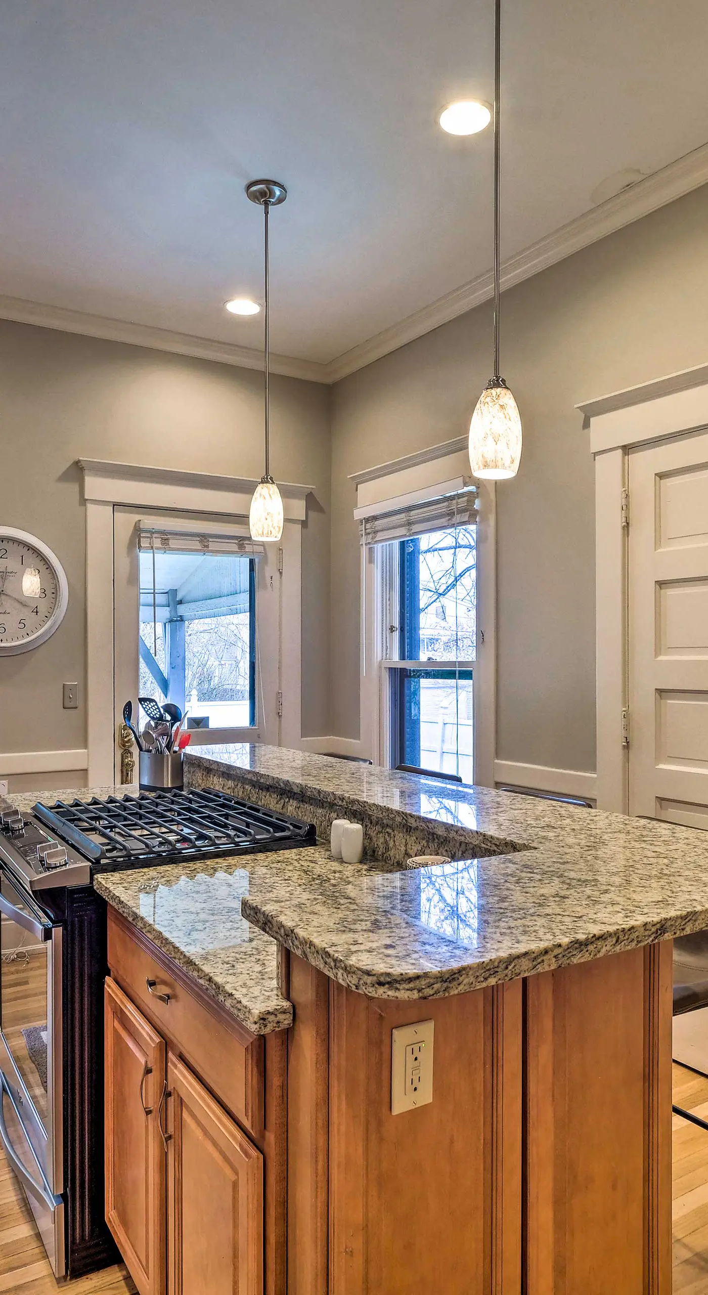 Louisville Home w/ Hot Tub in The Highlands!