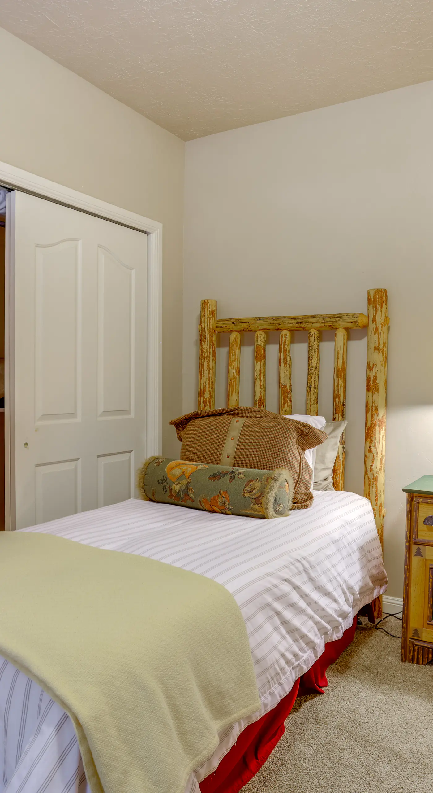 High-End Huntsville Condo w/ Private Hot Tub!