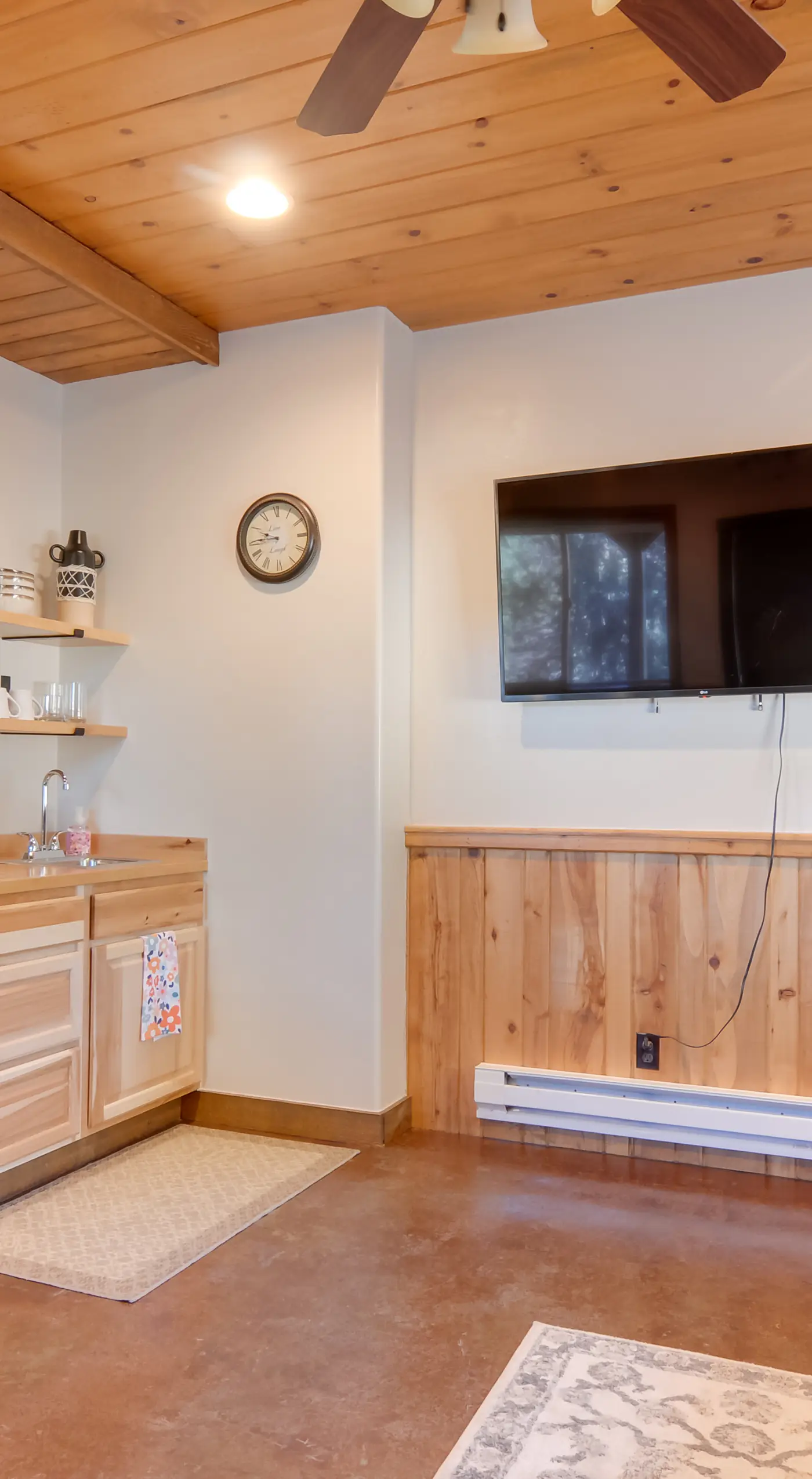 Woodsy Alton Couple's Retreat Near Bryce Canyon