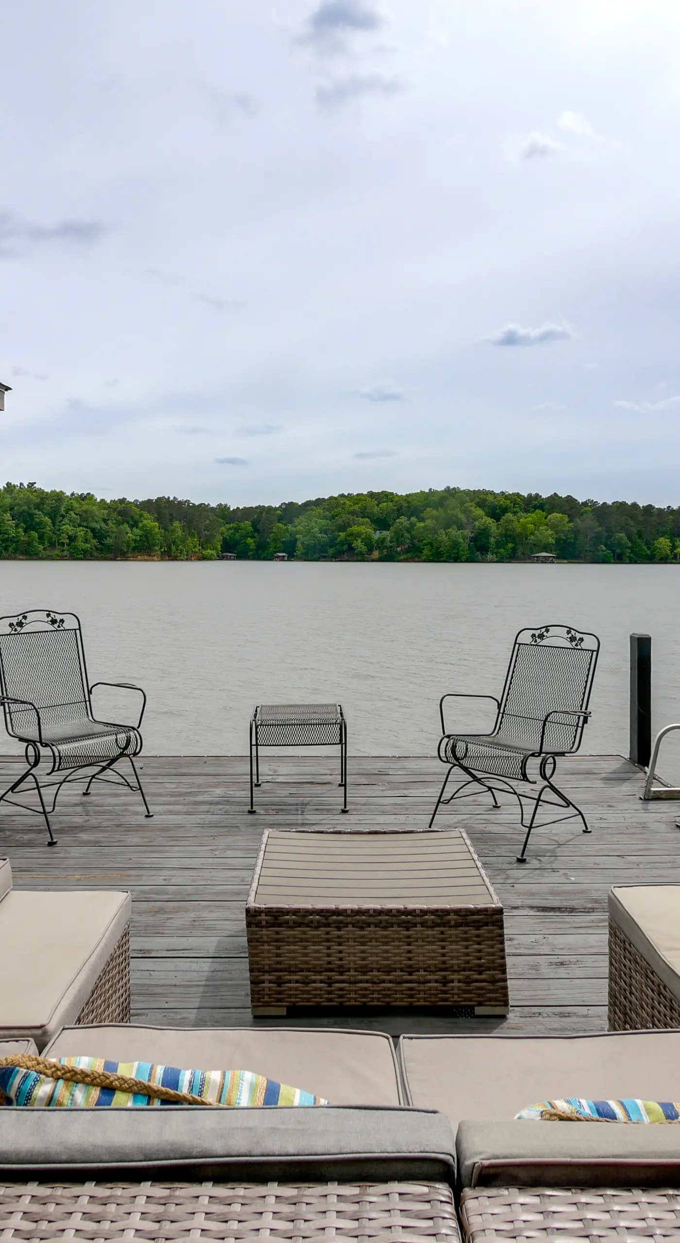 Pet-Friendly Lake Sinclair Home w/ Boat Dock!