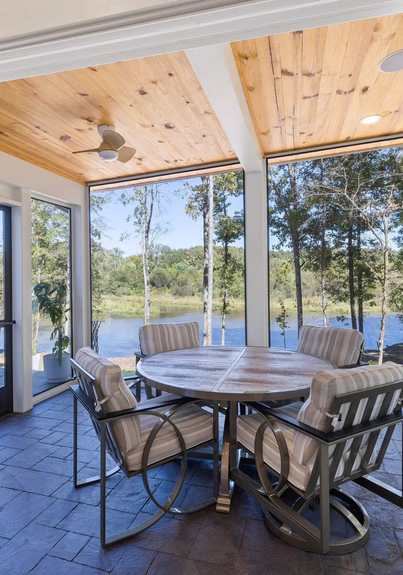 'The Emerald Cove Residence' Lake Oconee Luxury!