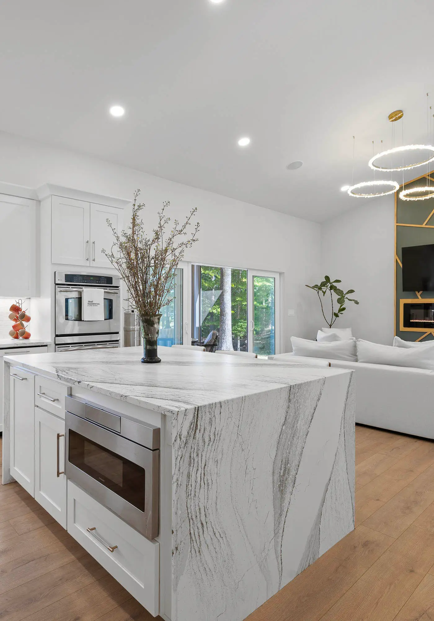 'The Emerald Cove Residence' Lake Oconee Luxury!