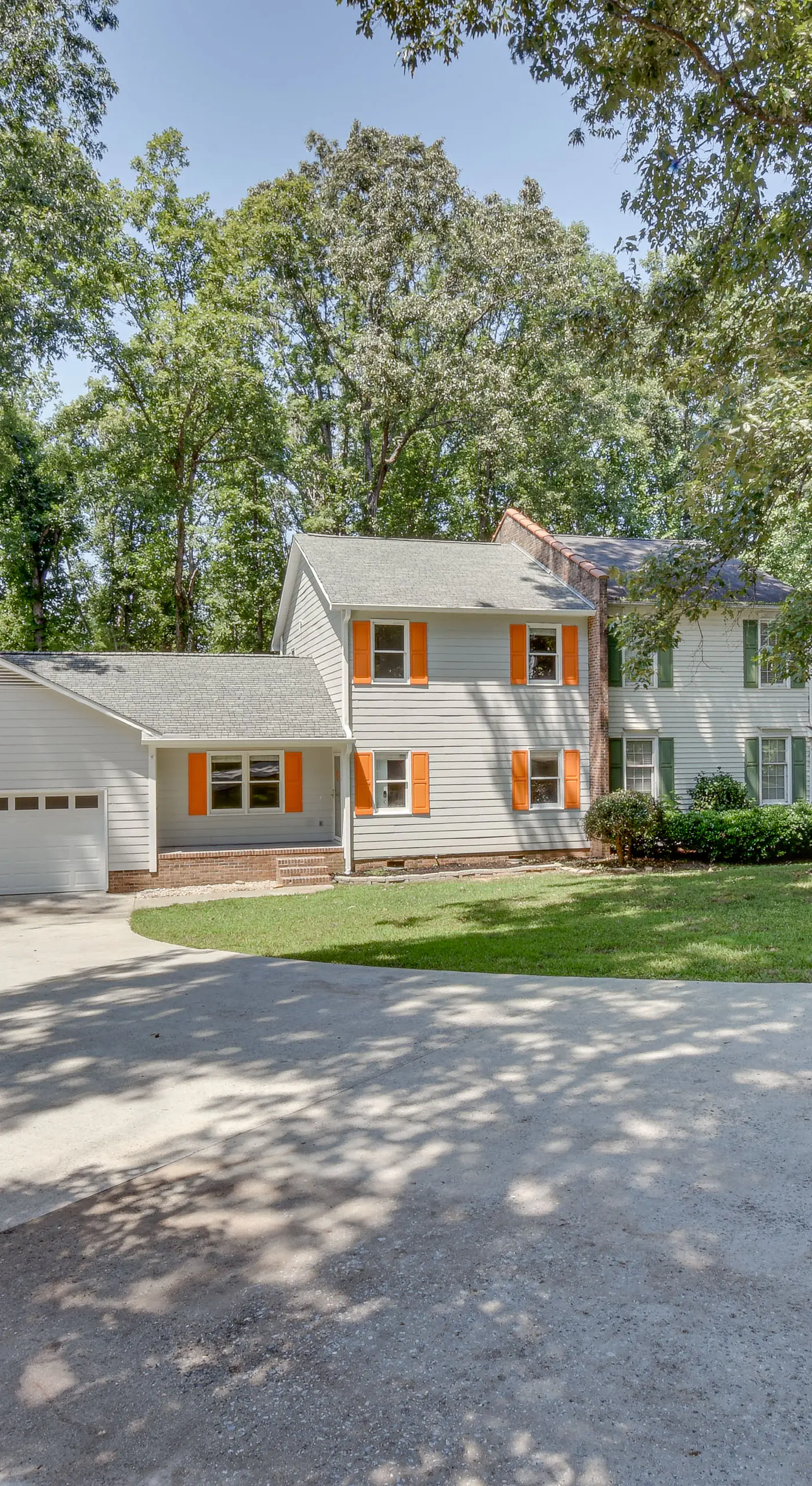 Charming Seneca Home - 3 Mi to Memorial Stadium!