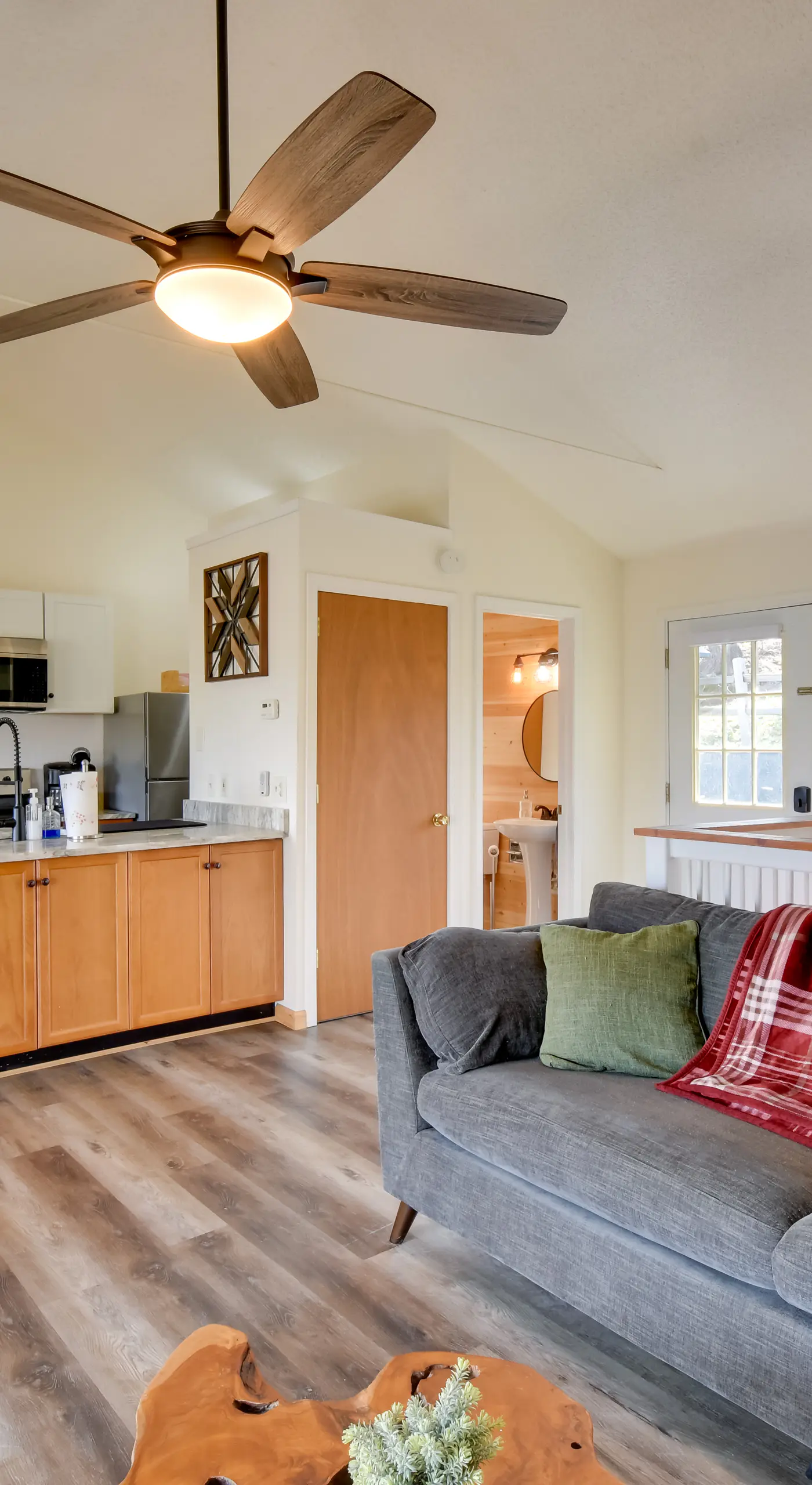 Lake Keowee Gem! Close to Clemson & Hiking Trails