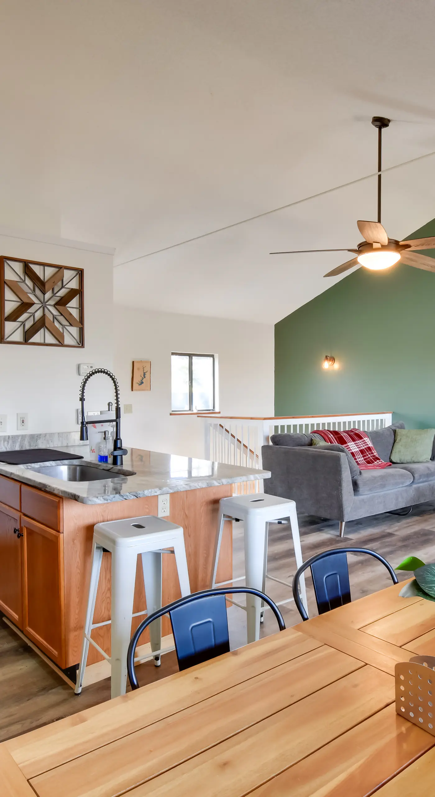 Lake Keowee Gem! Close to Clemson & Hiking Trails