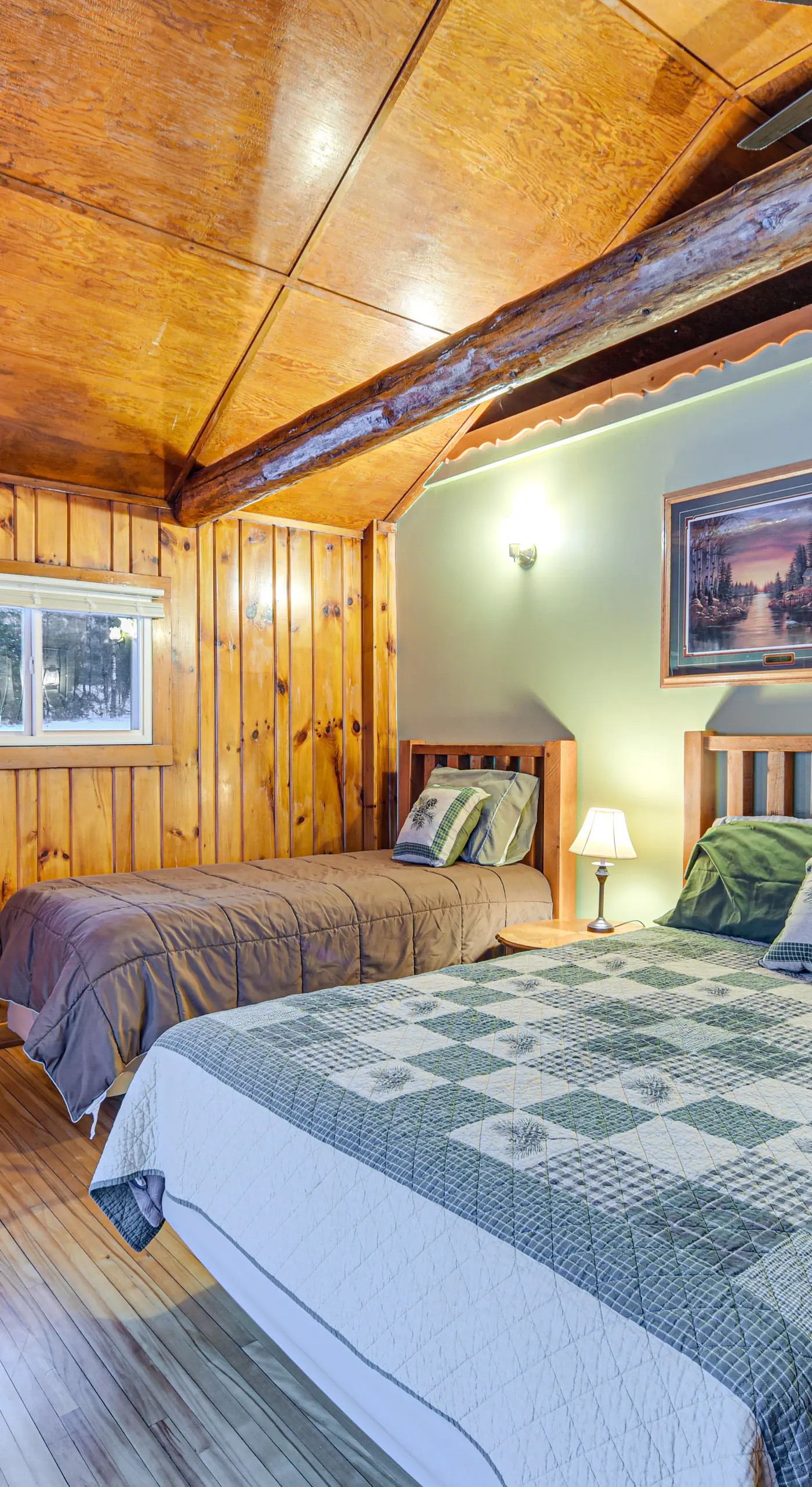 Hayward Retreat on the Chippewa Flowage w/ Dock!