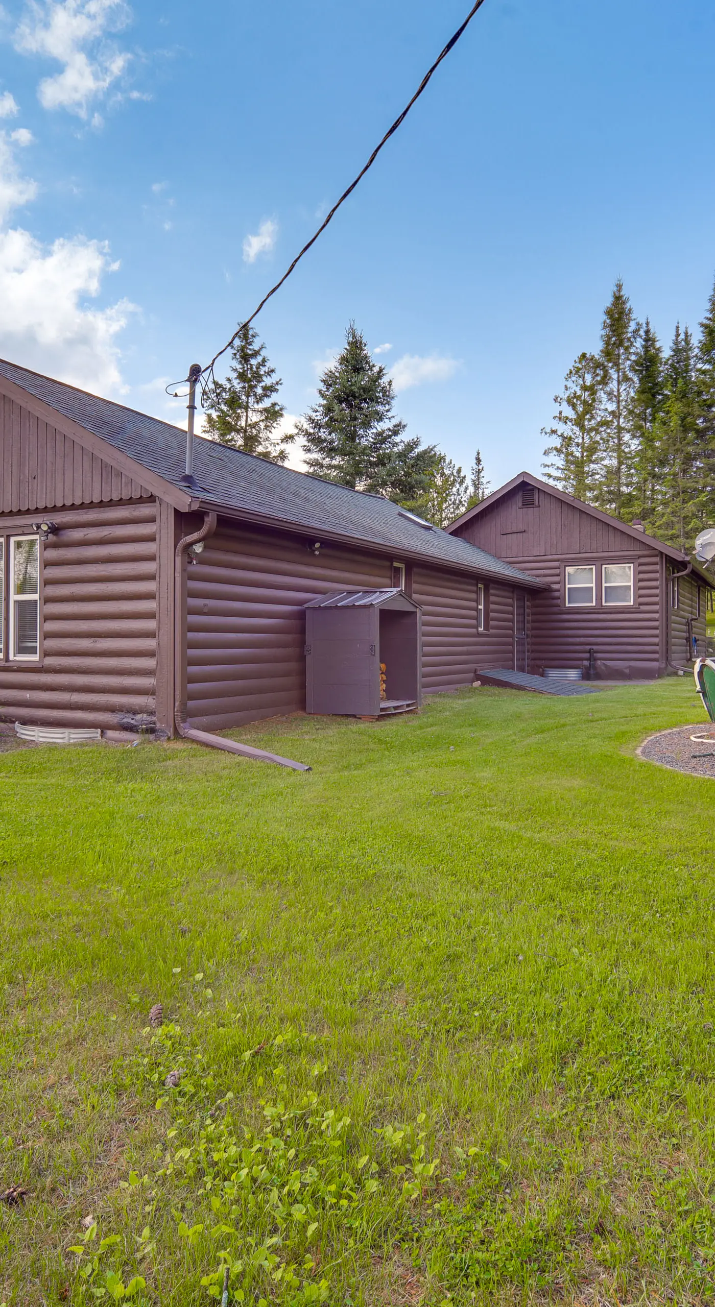 Hayward Retreat on the Chippewa Flowage w/ Dock!