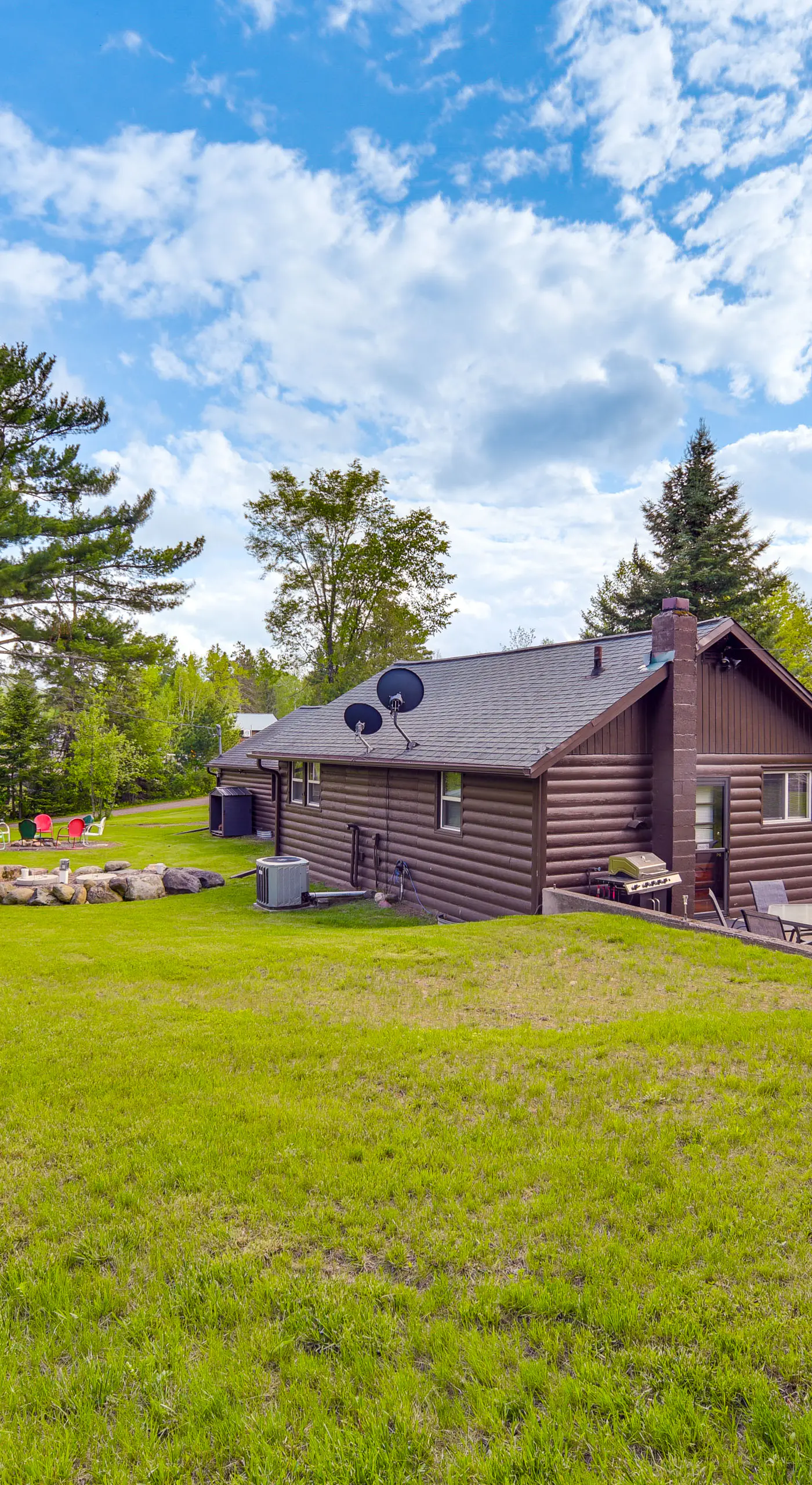 Hayward Retreat on the Chippewa Flowage w/ Dock!