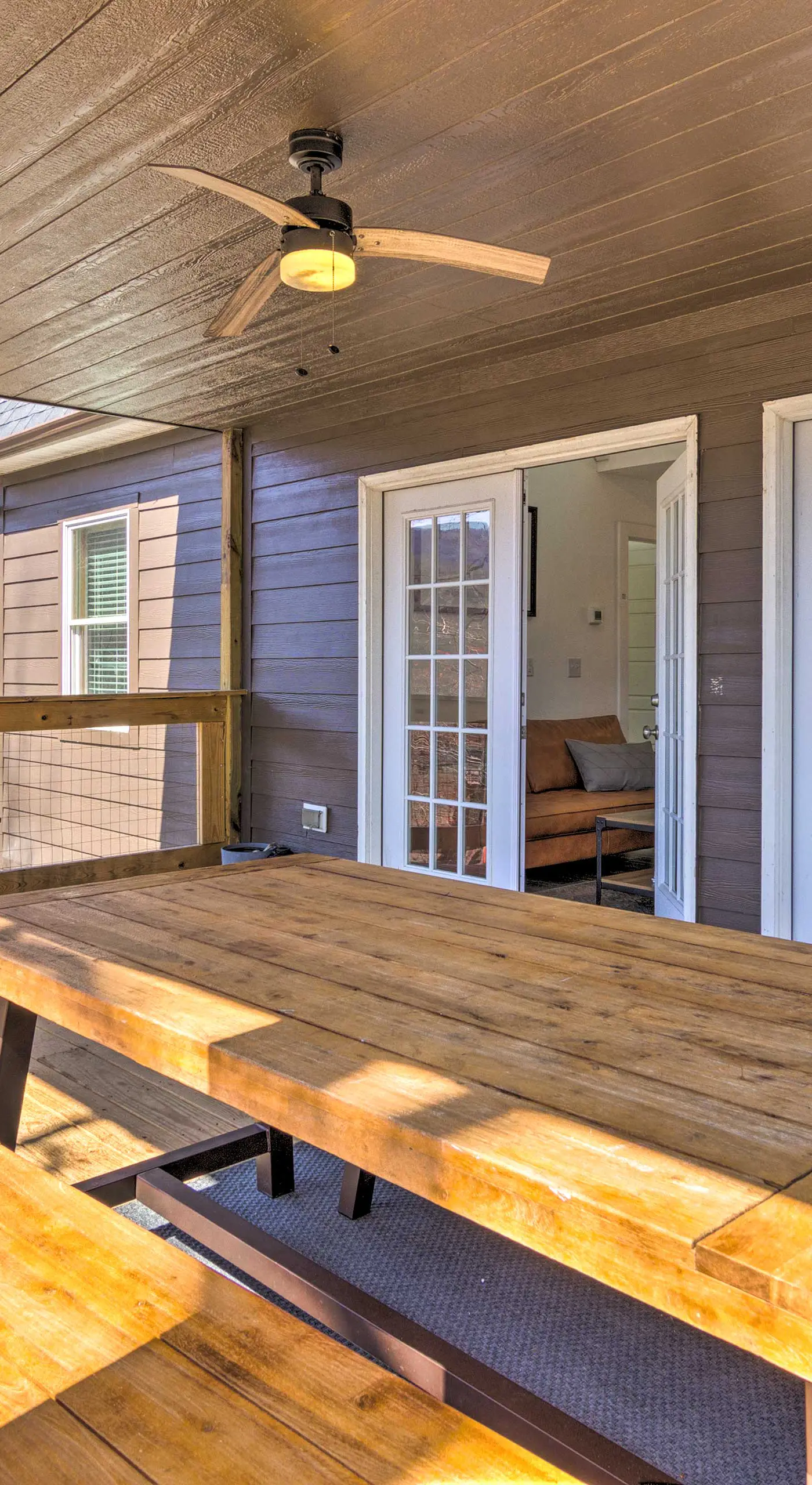 Panoramic Mtn Views & Hot Tub! Secluded Marion Gem
