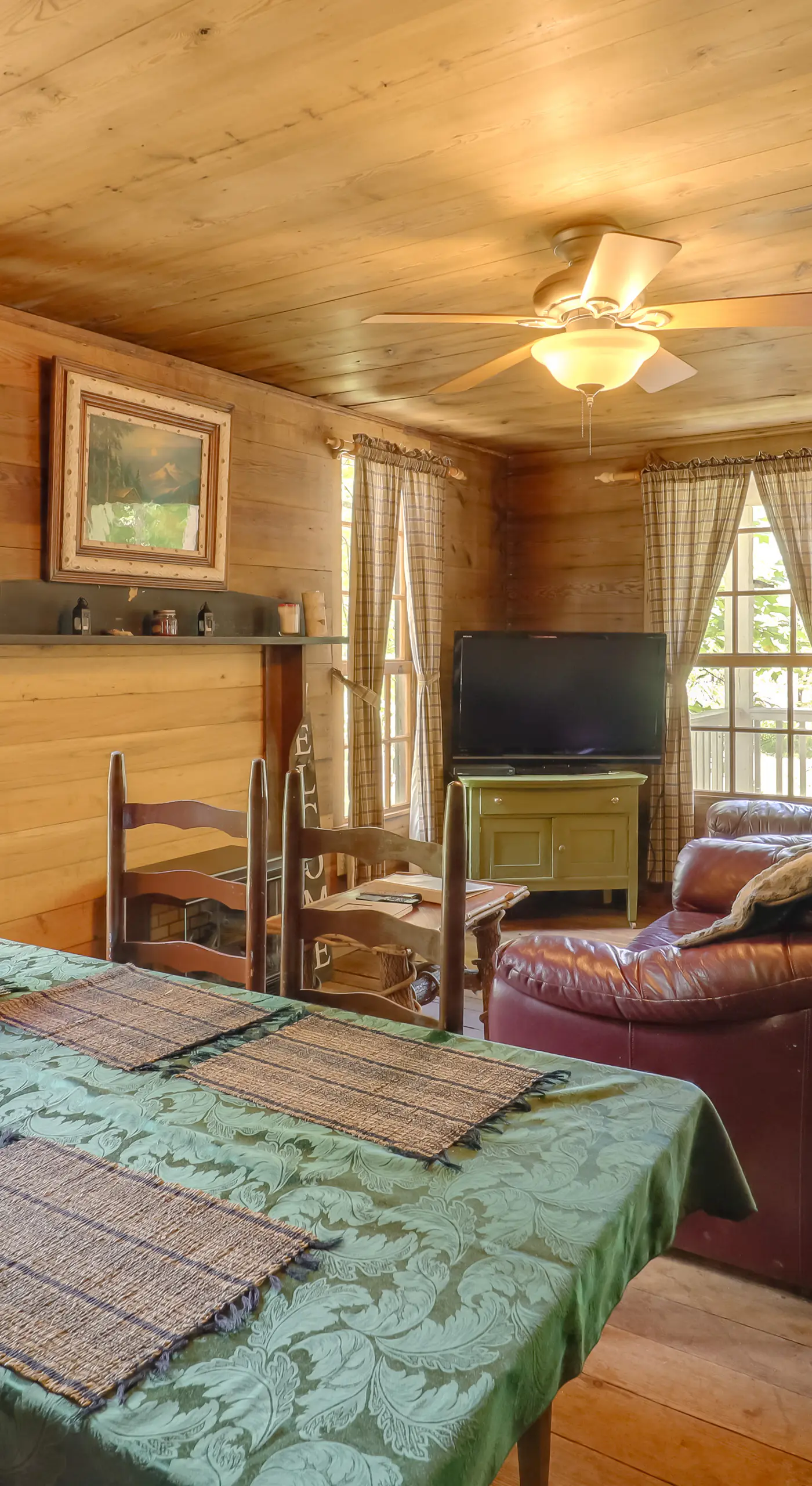 Hot Tub Haven! Blue Ridge Mountain Gem on 92 Acres