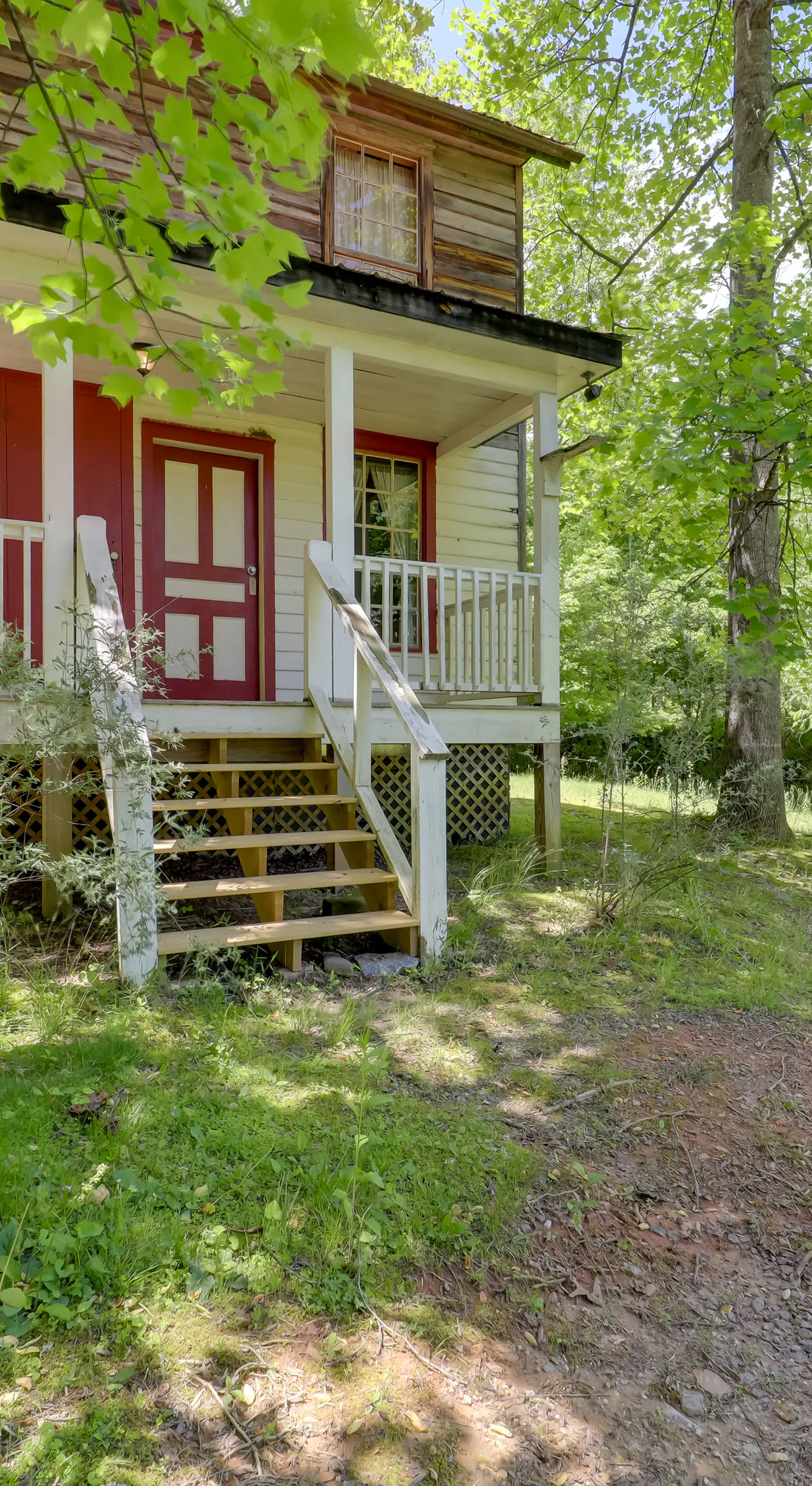 Hot Tub Haven! Blue Ridge Mountain Gem on 92 Acres