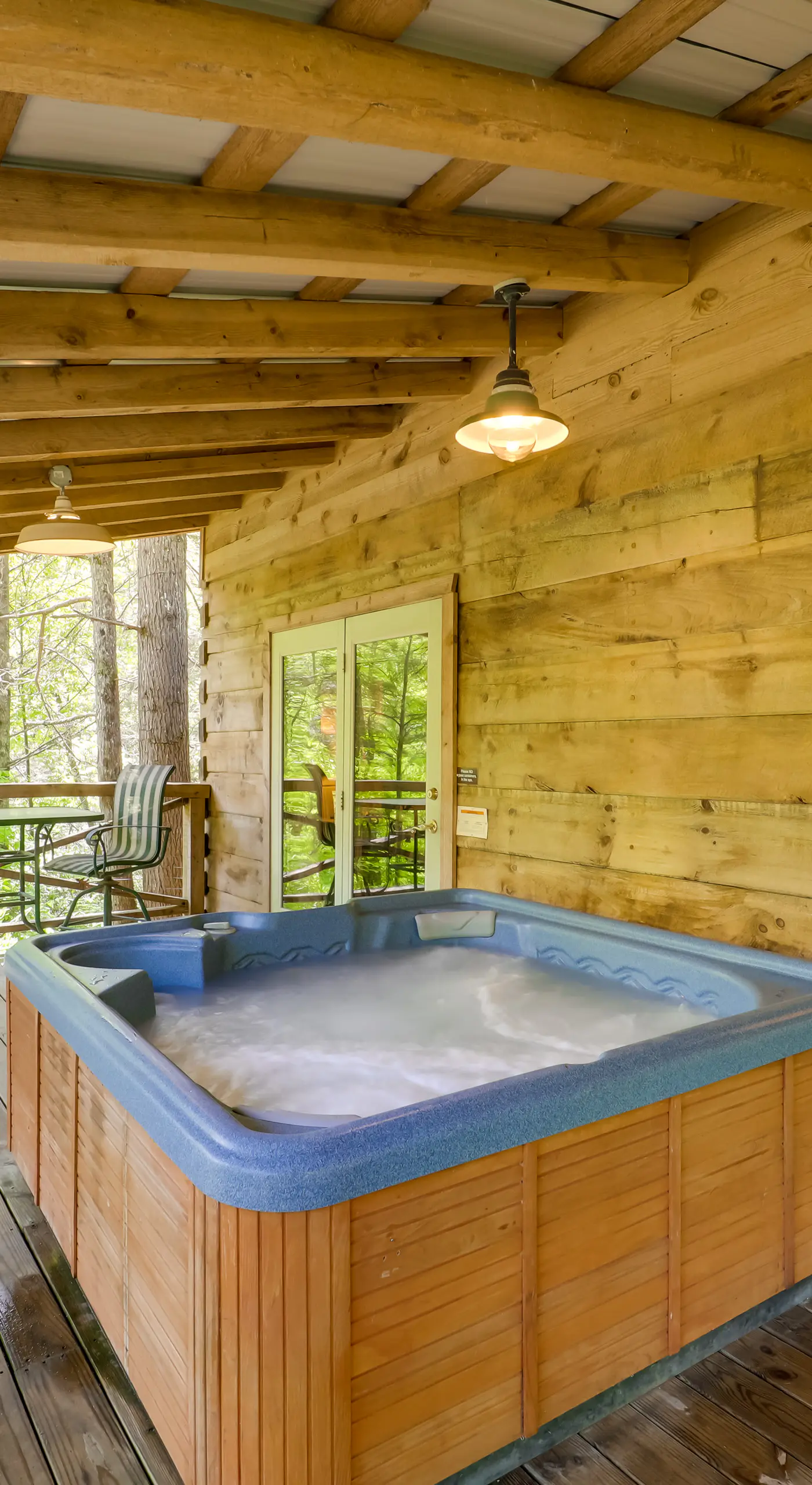 Winter Hiking + Hot Tub Soaks! Marion Mtn Cabin