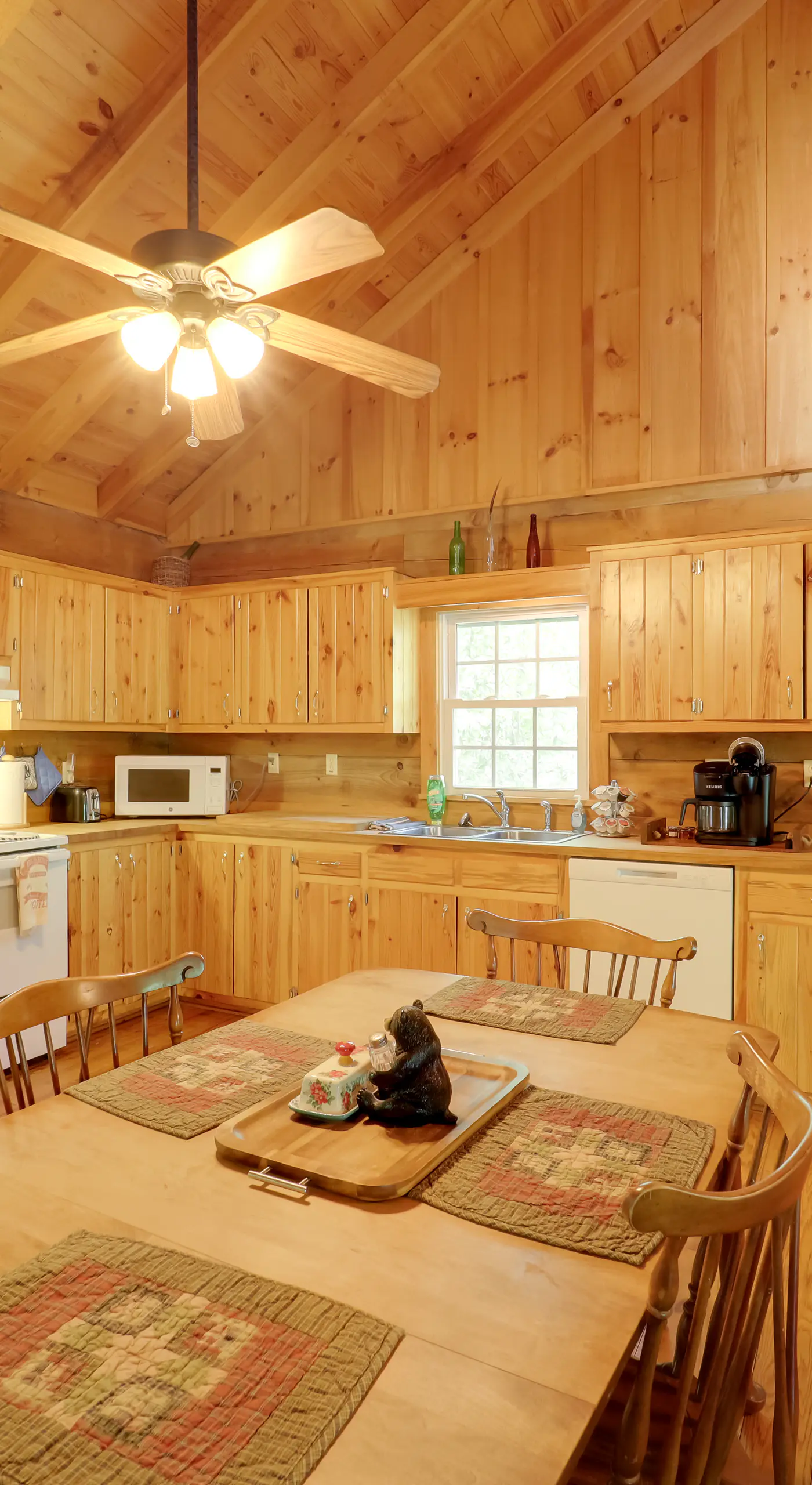 Winter Hiking + Hot Tub Soaks! Marion Mtn Cabin