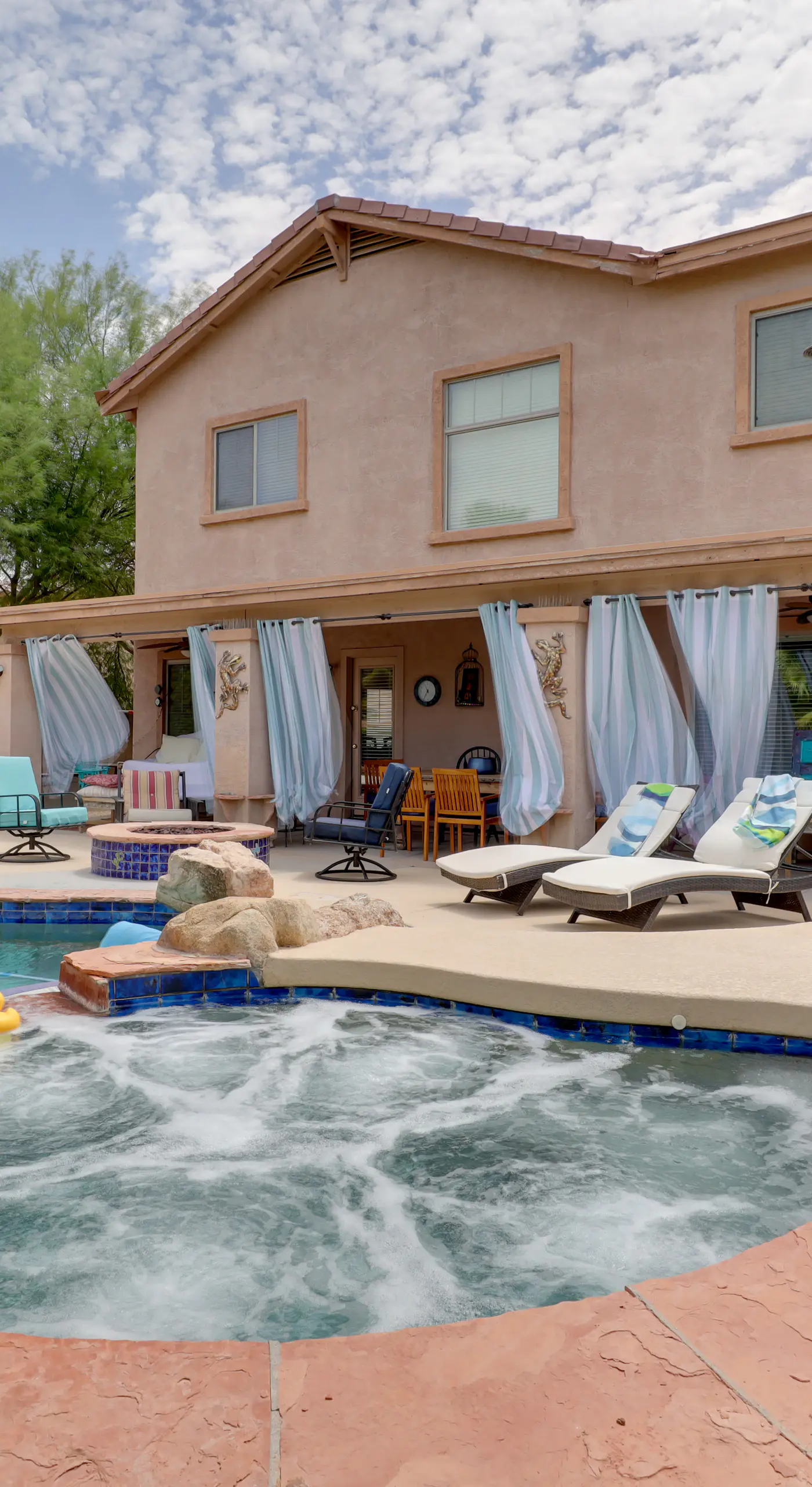 Maricopa Desert Oasis: Fenced Yard w/ Hot Tub