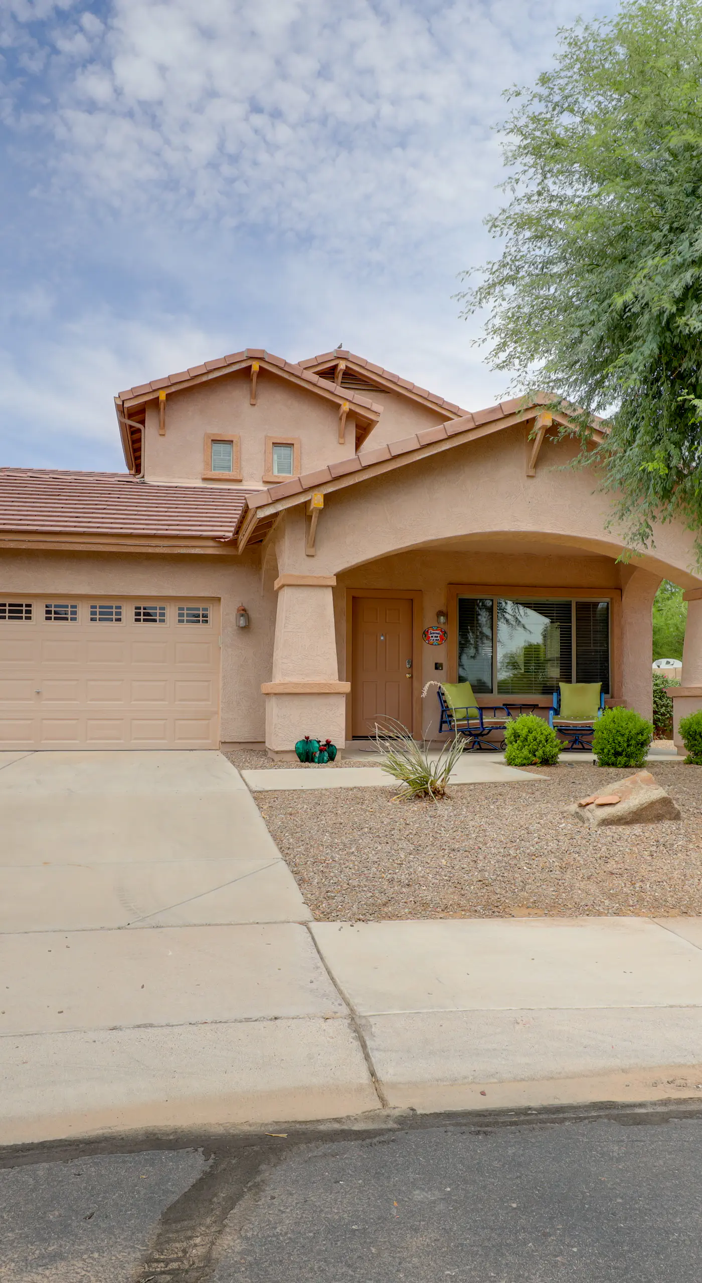 Maricopa Desert Oasis: Fenced Yard w/ Hot Tub