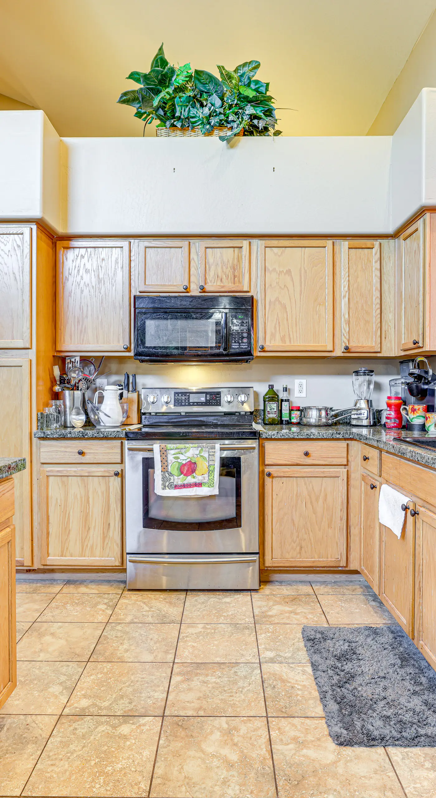 Near Golf Courses & Casinos: Maricopa Home w/ Yard