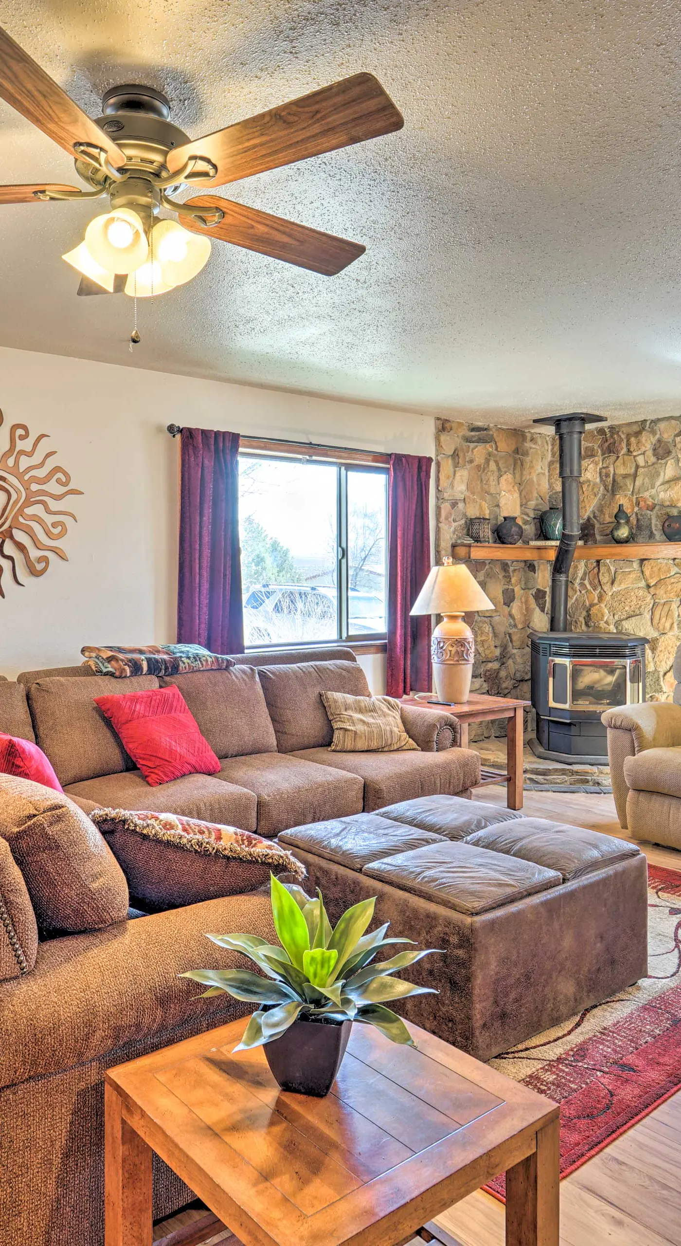 Eco-Friendly Escape in Cortez - Pets Welcome!