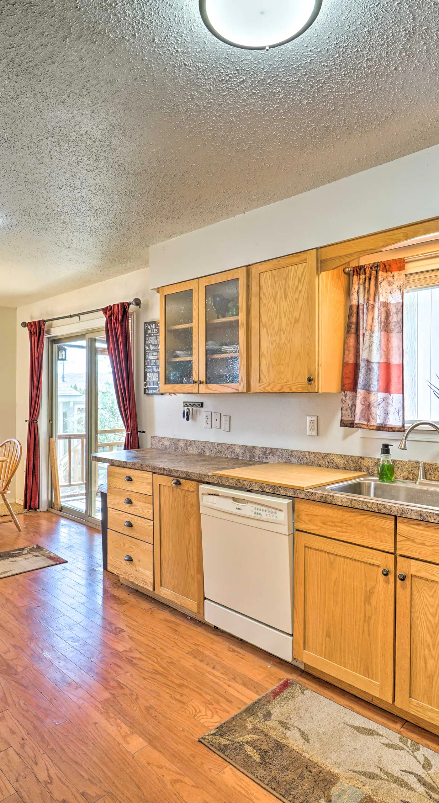 Eco-Friendly Escape in Cortez - Pets Welcome!