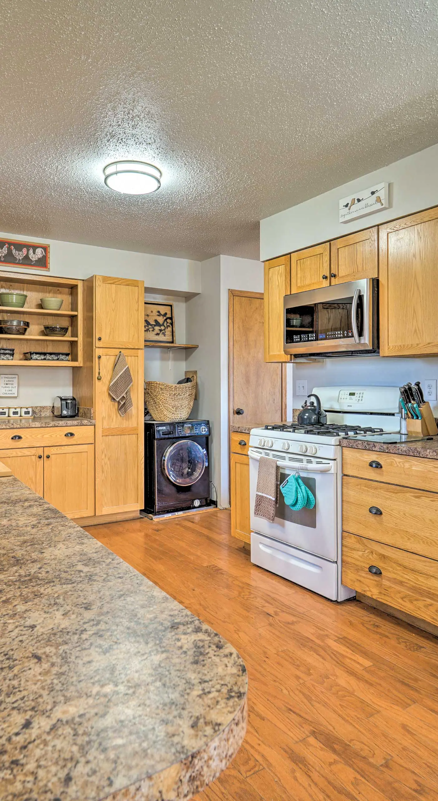 Eco-Friendly Escape in Cortez - Pets Welcome!